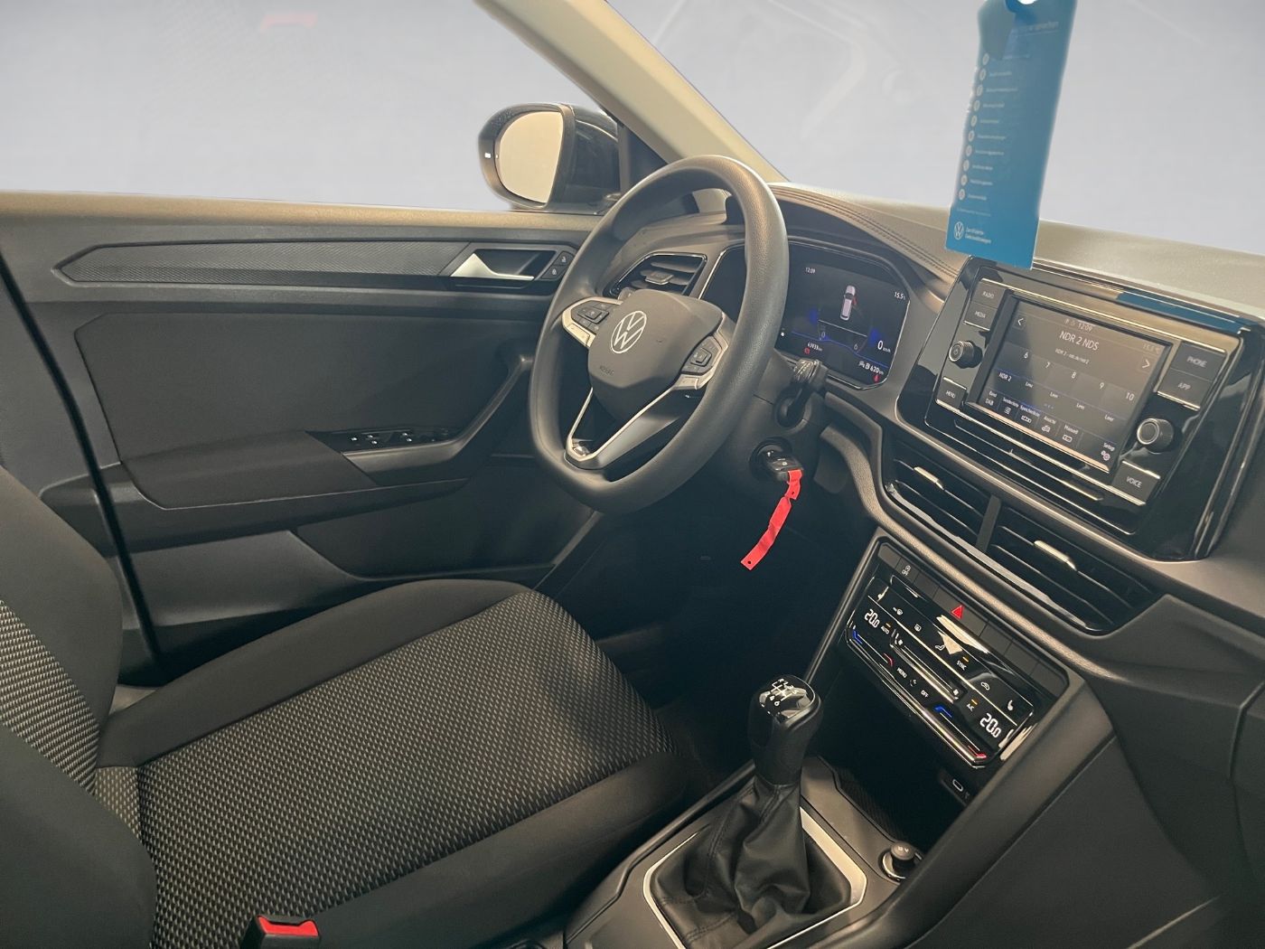 T-ROC TDI+SITZHEIZUNG+ACC+LED+EINPARKHILFE+KLIMA+APP CONNECT+WINTERPAKET+USB