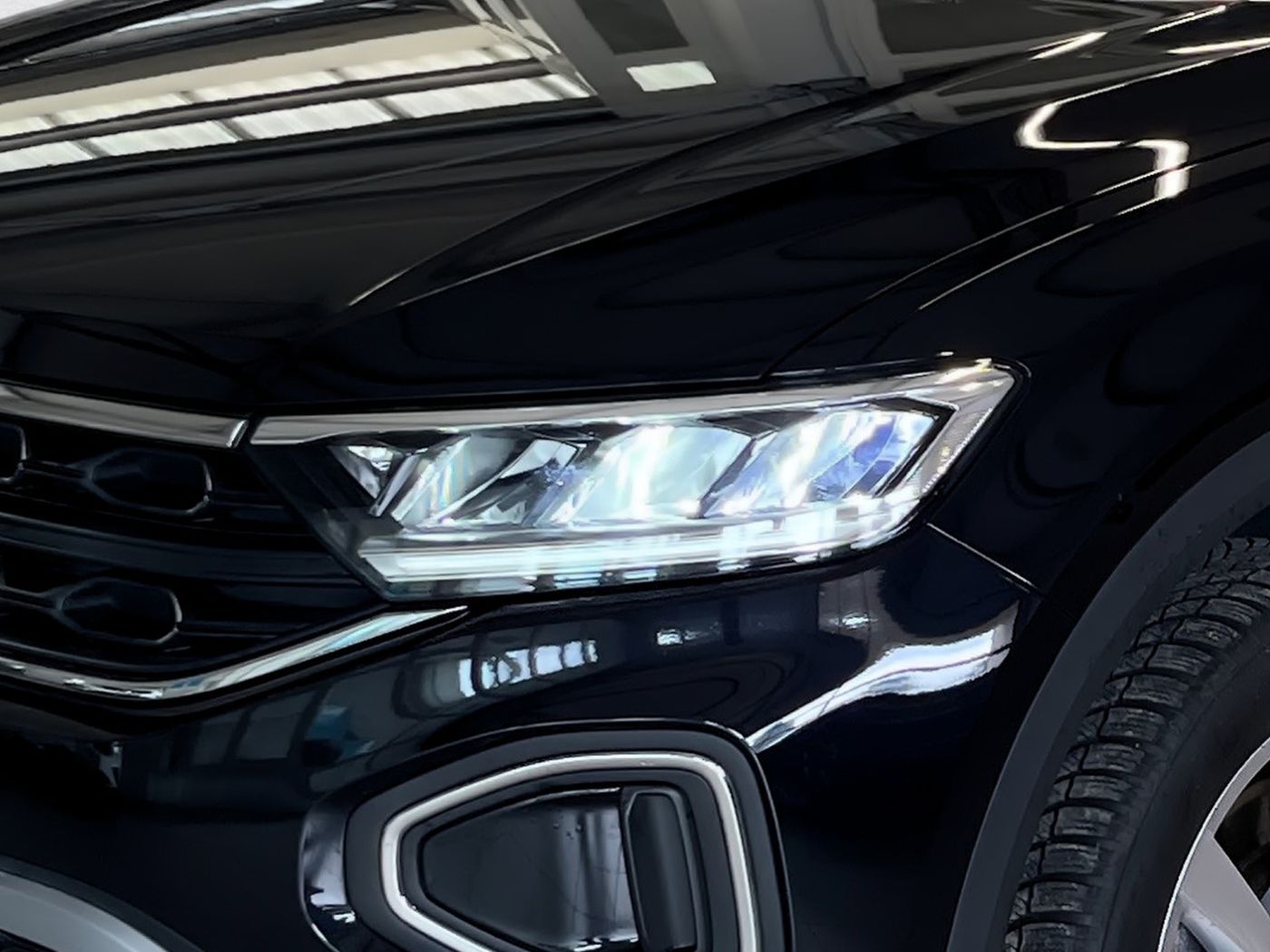 T-ROC TDI+SITZHEIZUNG+ACC+LED+EINPARKHILFE+KLIMA+APP CONNECT+WINTERPAKET+USB