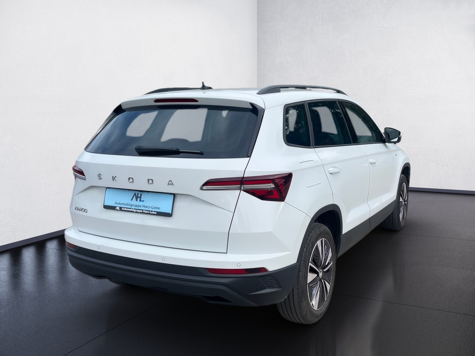 Karoq AMBITION TSI+ALU 17+RÜCKFAHRKAMERA+ACC+AHK+SPRACHSTEUERUNG+LED