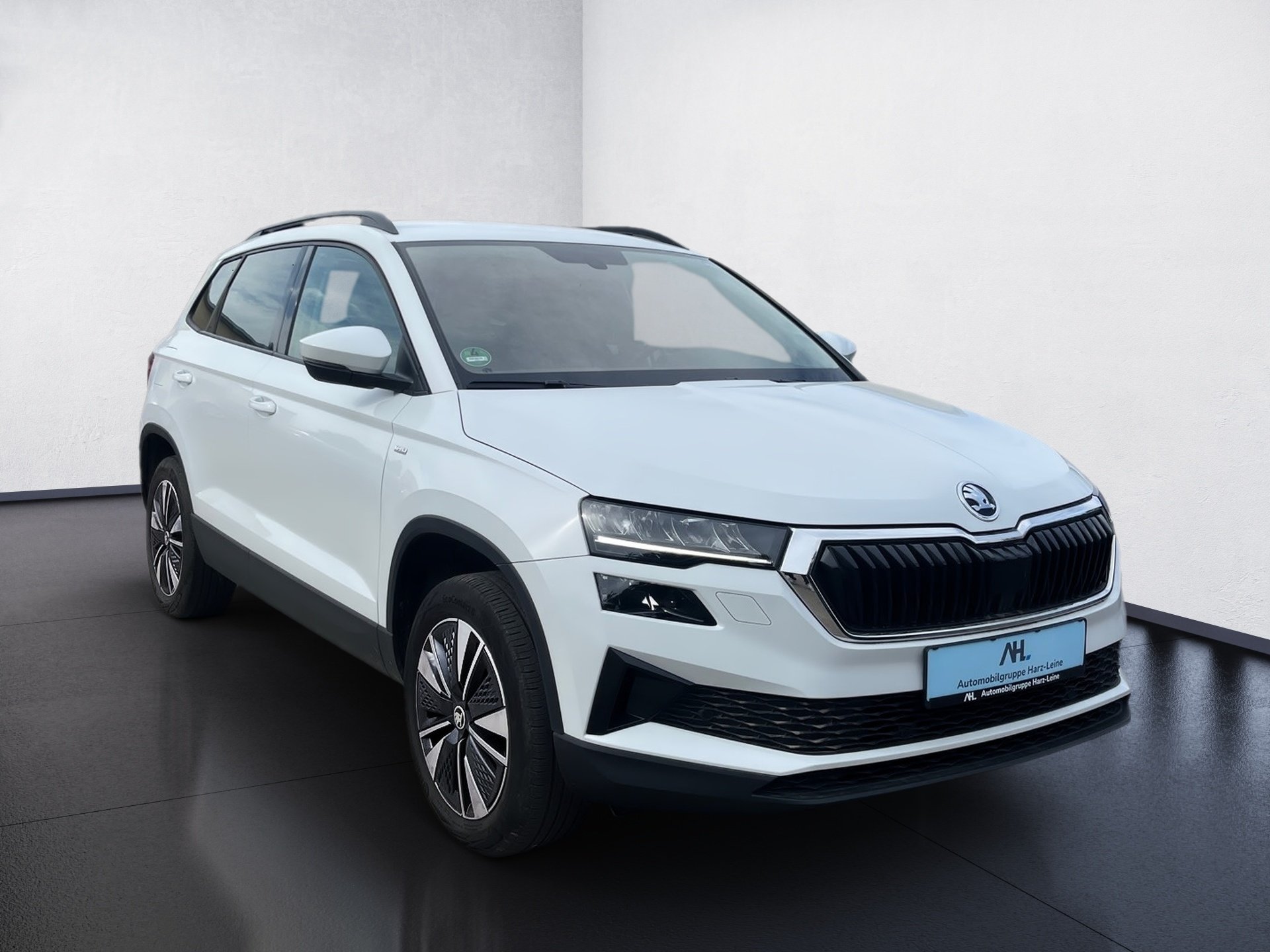 Karoq AMBITION TSI+ALU 17+RÜCKFAHRKAMERA+ACC+AHK+SPRACHSTEUERUNG+LED