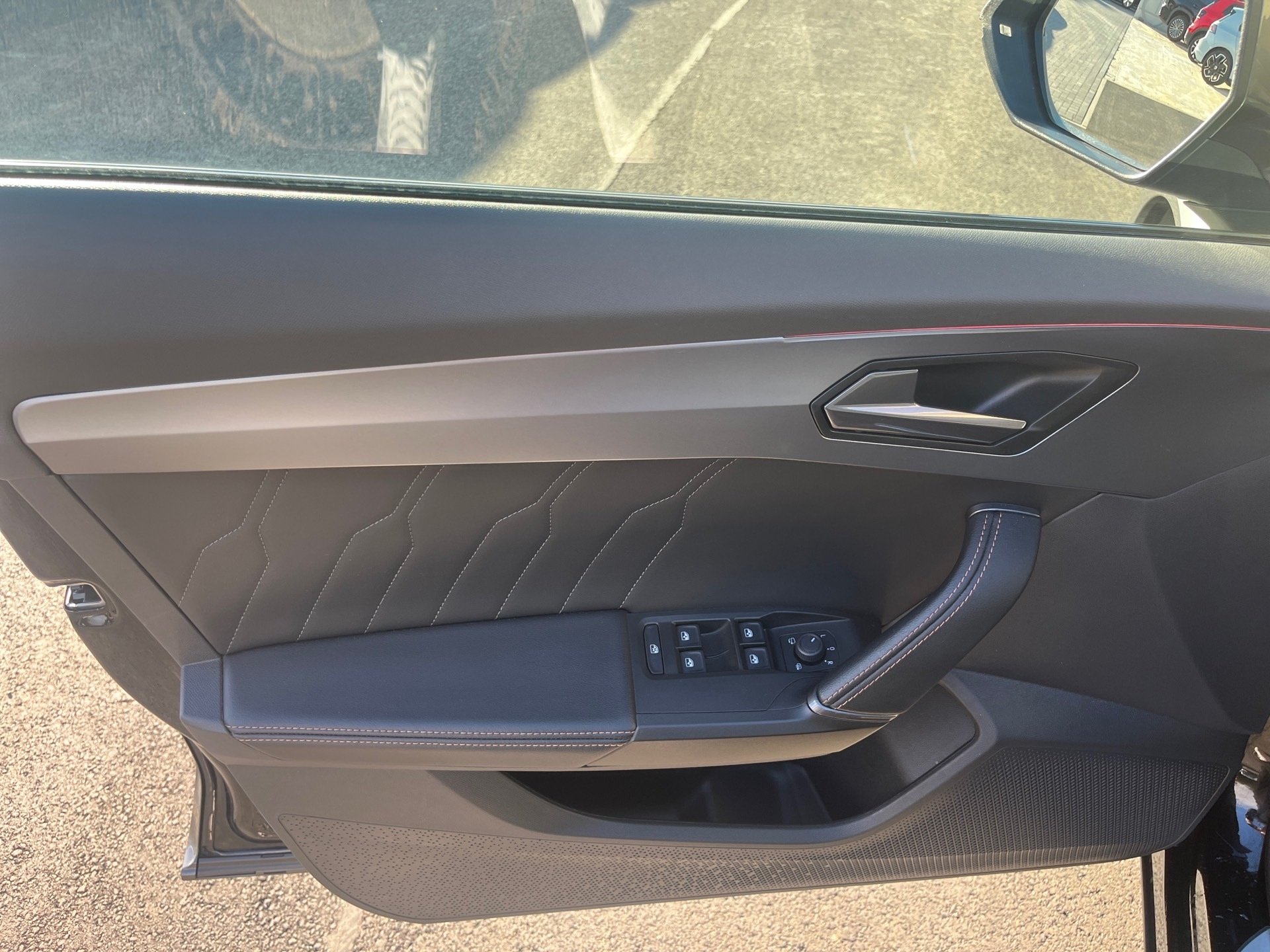 Formentor eTSI DSG+ALU 19+RÜCKFAHRKAMERA+BEATS AUDIO+KEYLESS+LED+MIRROR LINK+ACC