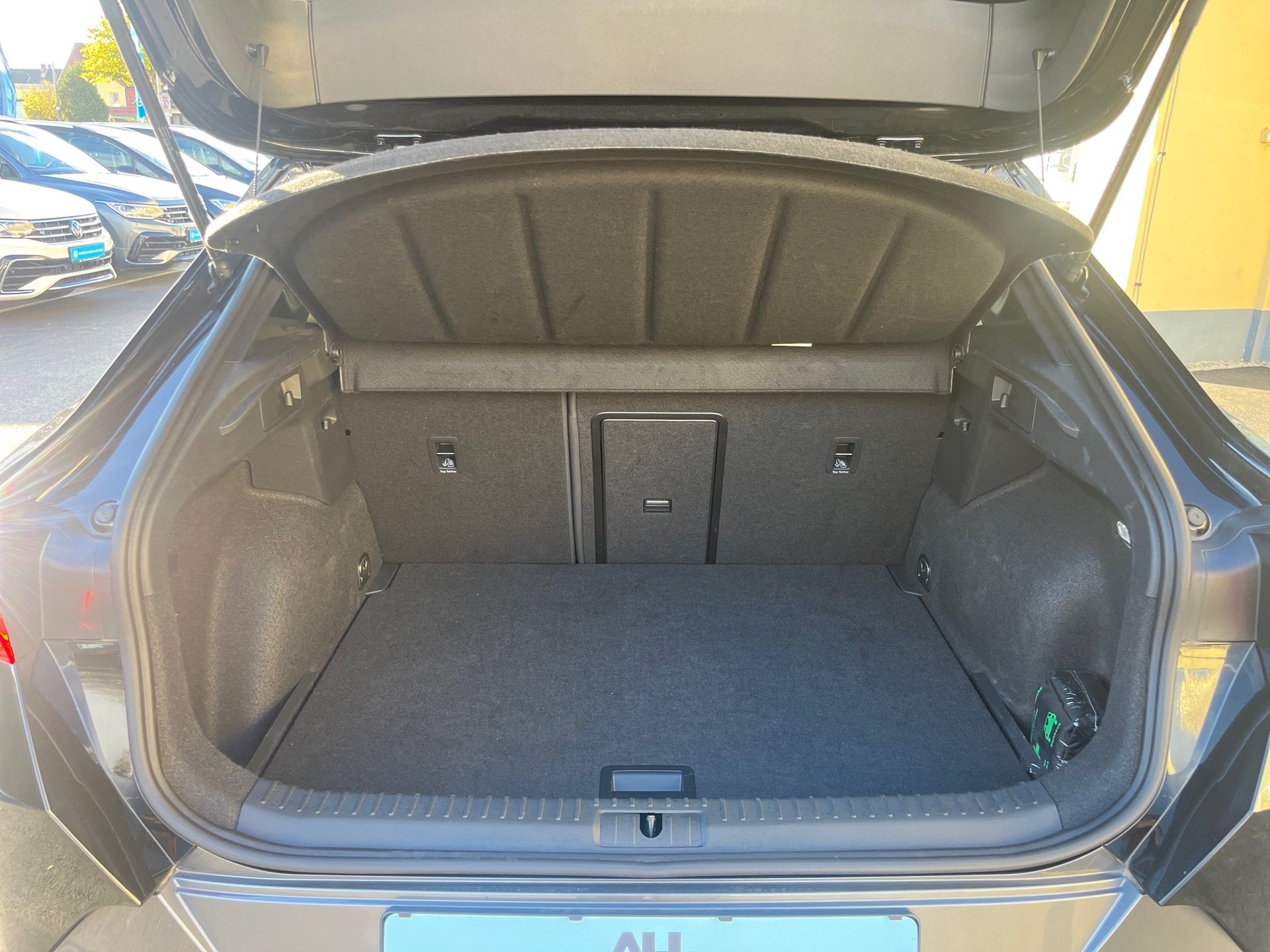 Formentor eTSI DSG+ALU 19+RÜCKFAHRKAMERA+BEATS AUDIO+KEYLESS+LED+MIRROR LINK+ACC