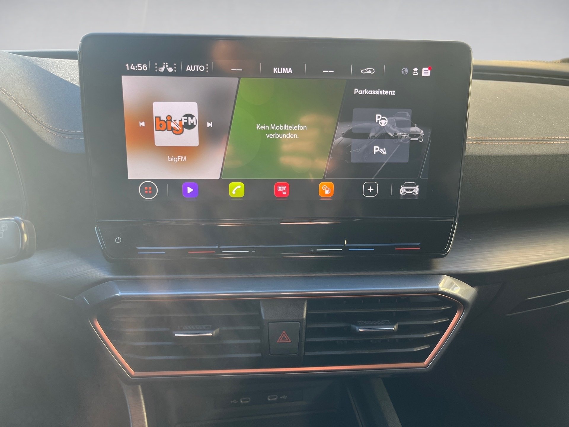 Formentor eTSI DSG+ALU 19+RÜCKFAHRKAMERA+BEATS AUDIO+KEYLESS+LED+MIRROR LINK+ACC