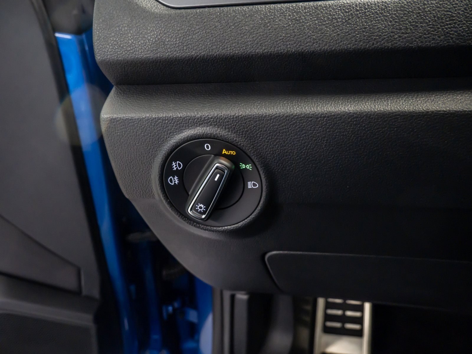 T-Roc Cabriolet R-LINE TSI DSG+ALU 17+LED+WINTERPAKET+SPORTFAHRWERK+ACC+EINPARKHILFE+APP