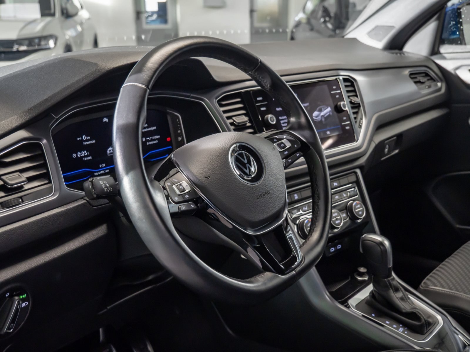 T-Roc Cabriolet R-LINE TSI DSG+ALU 17+LED+WINTERPAKET+SPORTFAHRWERK+ACC+EINPARKHILFE+APP