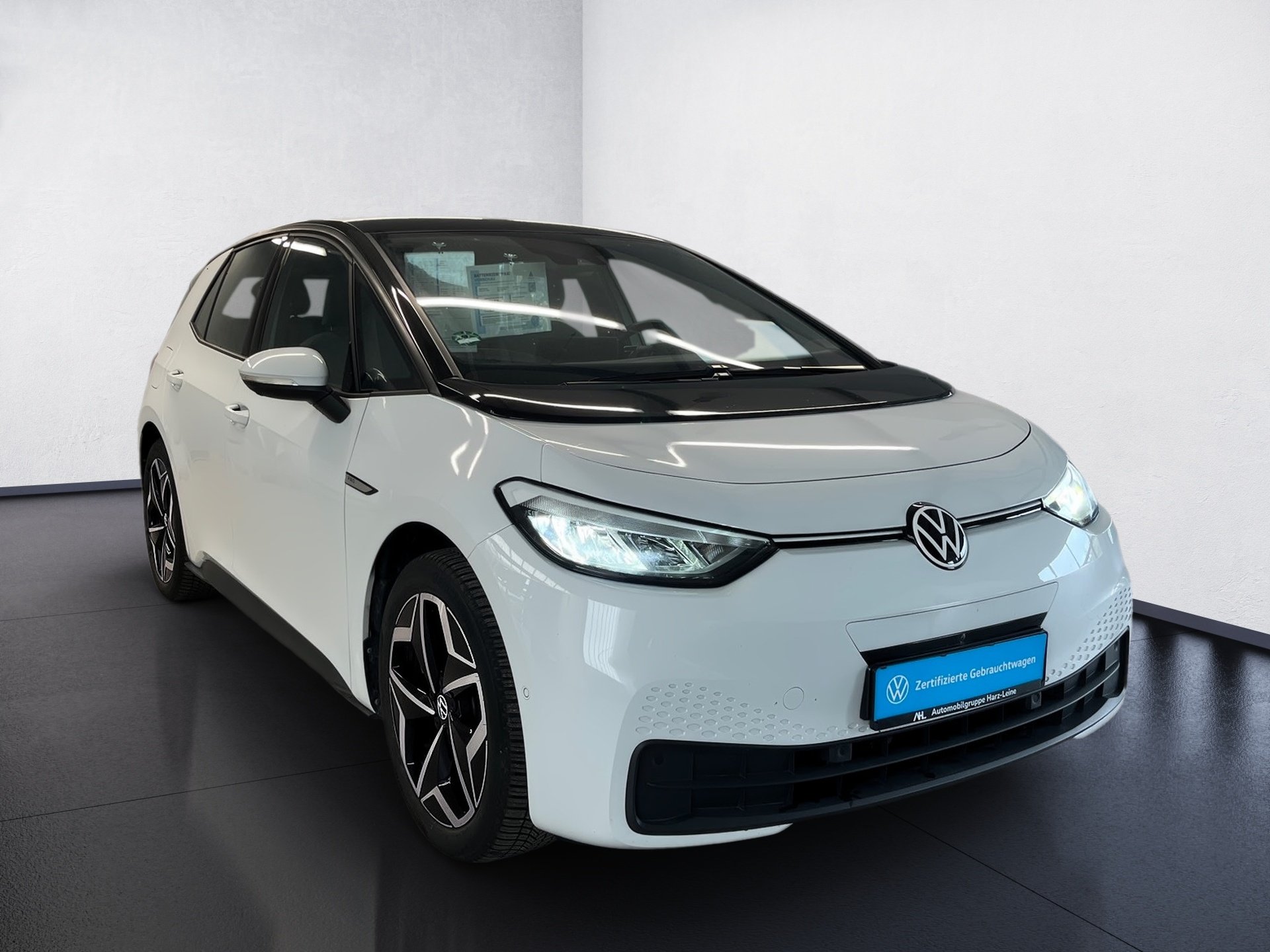 ID.3 PRO PERFORMANCE+ALU 19+360° KAMERA+KEYLESS+WÄRMEPUMPE+ACC+NAVI PRO+KLIMA