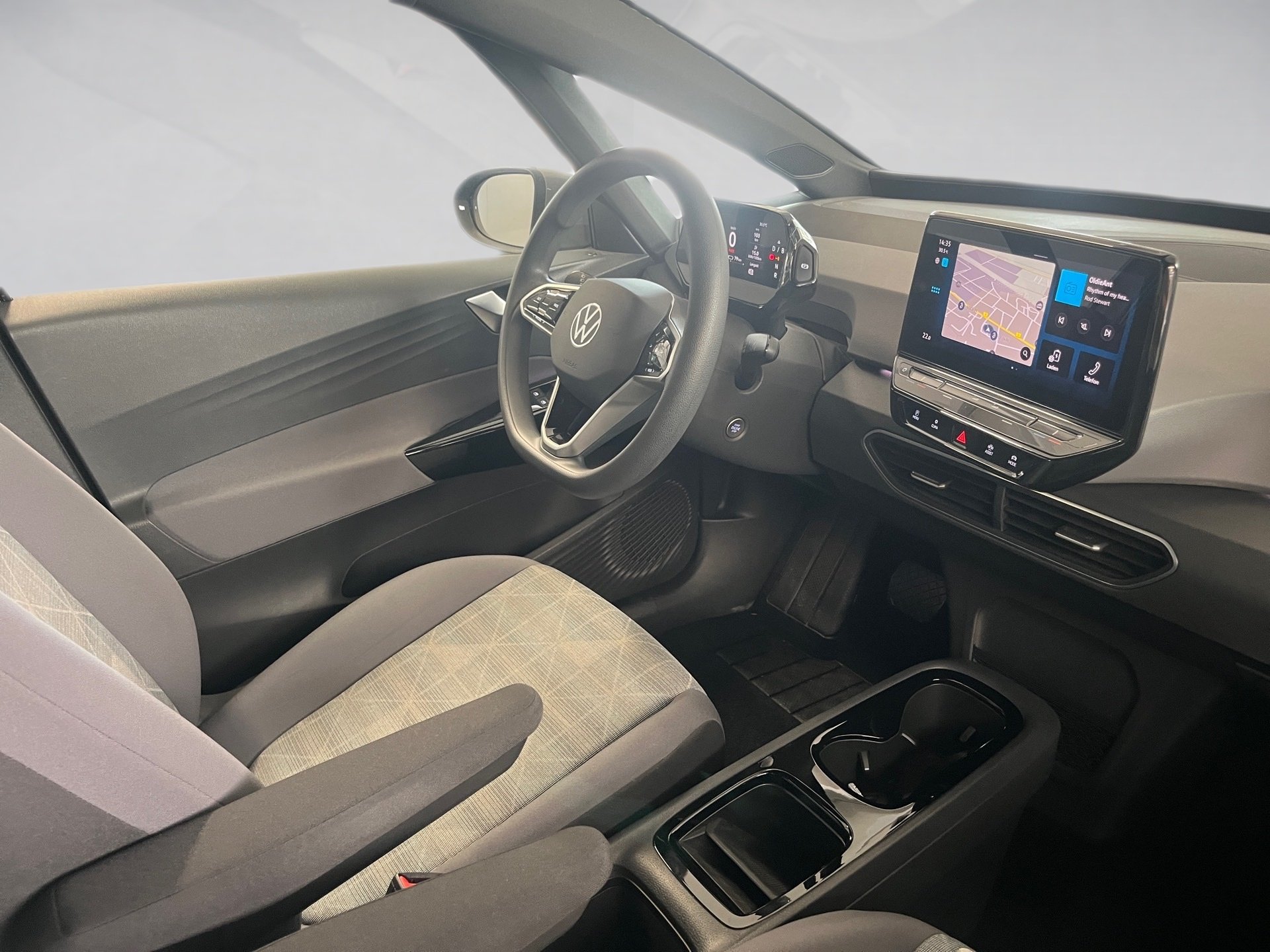 ID.3 PURE PERFORMANCE KEYLESS+DAB+AMBIENTE+EINPARKHILFE+LED+APP CONNECT