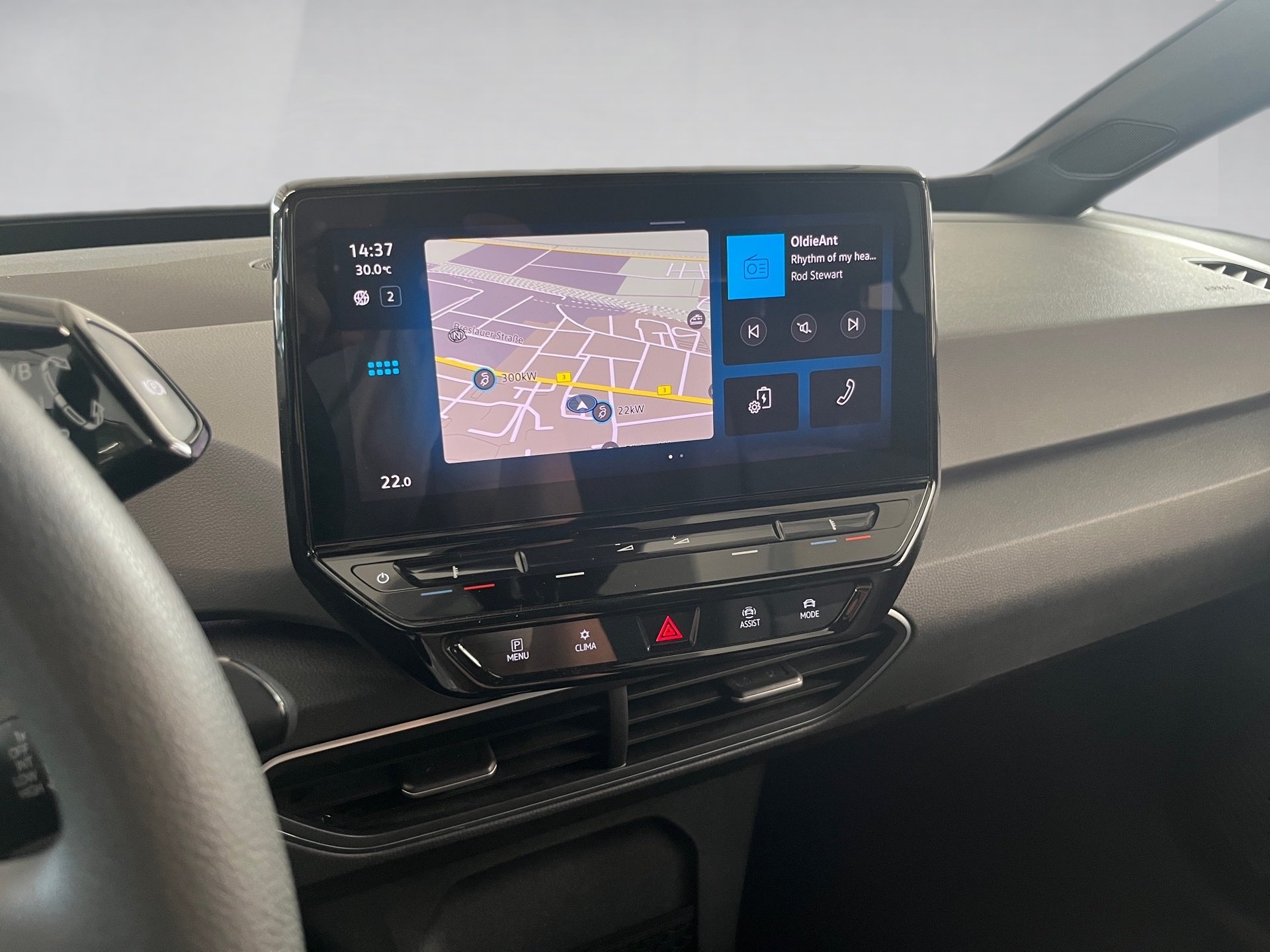 ID.3 PURE PERFORMANCE KEYLESS+DAB+AMBIENTE+EINPARKHILFE+LED+APP CONNECT