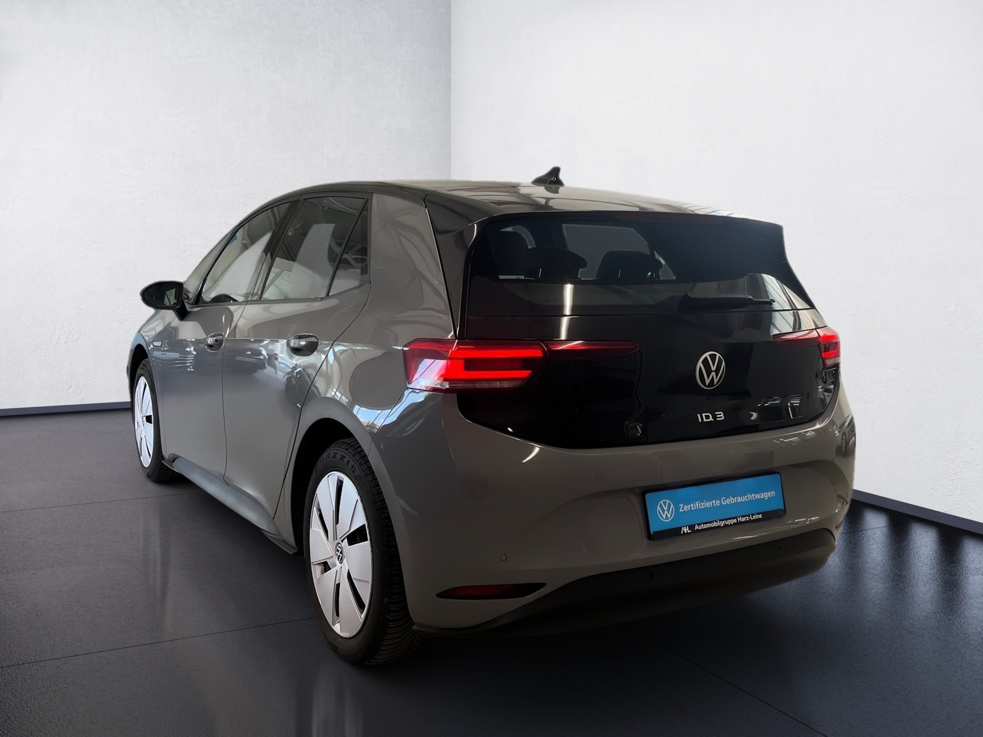 ID.3 PURE PERFORMANCE KEYLESS+DAB+AMBIENTE+EINPARKHILFE+LED+APP CONNECT