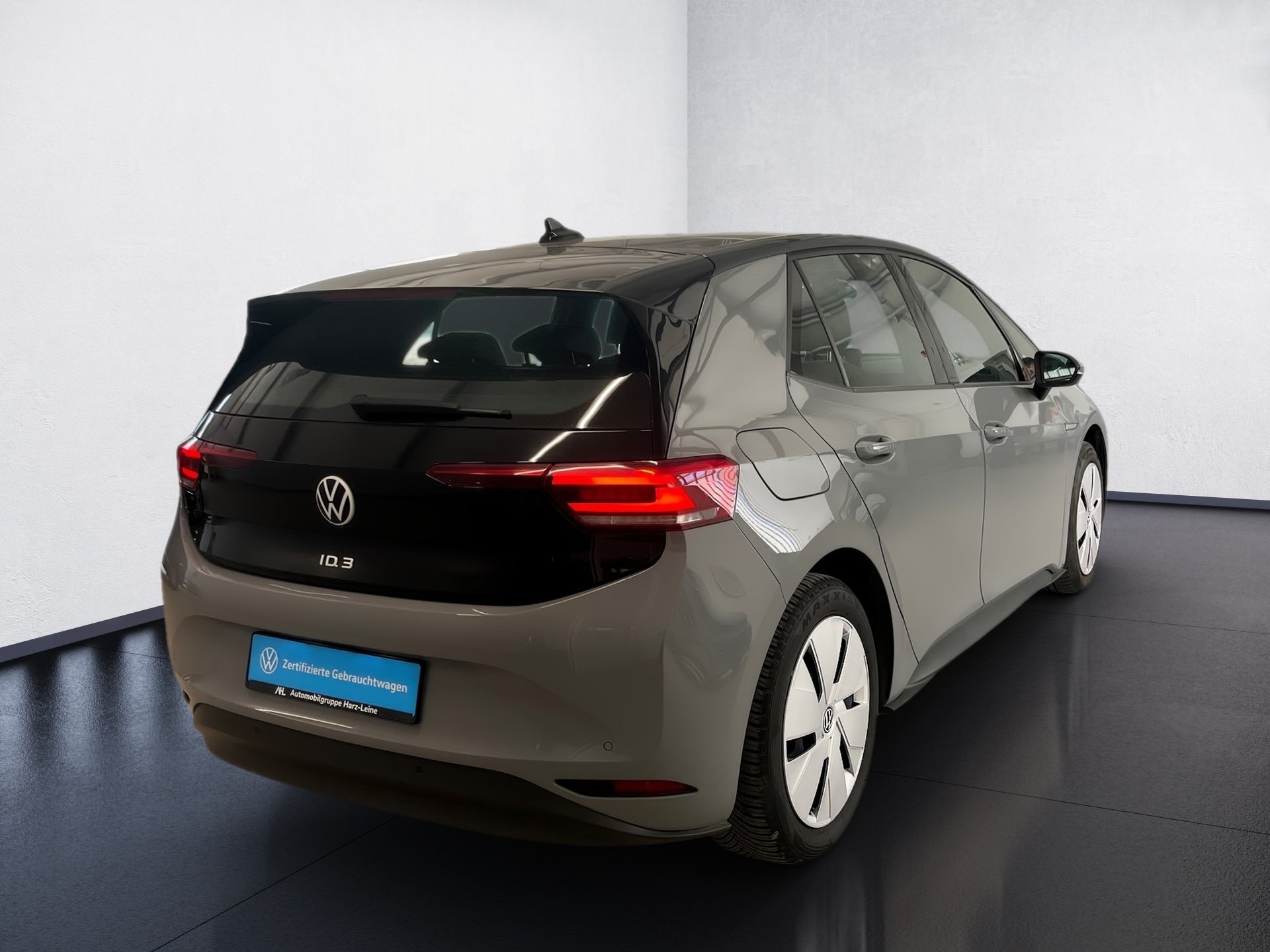 ID.3 PURE PERFORMANCE KEYLESS+DAB+AMBIENTE+EINPARKHILFE+LED+APP CONNECT