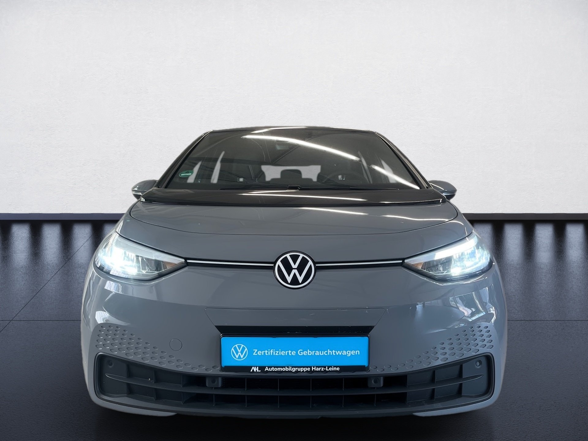 ID.3 PURE PERFORMANCE KEYLESS+DAB+AMBIENTE+EINPARKHILFE+LED+APP CONNECT