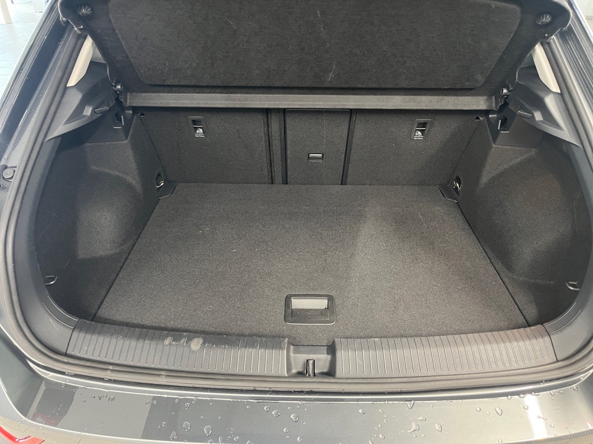T-Roc LIFE TSI+ALU 16+BEATS AUDIO+LED-PLUS +PARK ASSIST+KLIMA+KEYLESS+NAVI