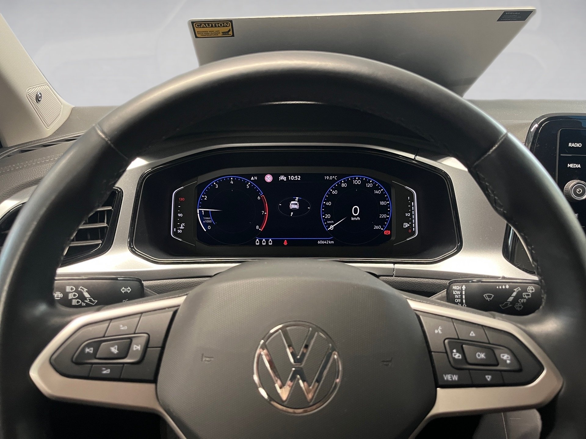 T-Roc LIFE TSI+ALU 16+BEATS AUDIO+LED-PLUS +PARK ASSIST+KLIMA+KEYLESS+NAVI
