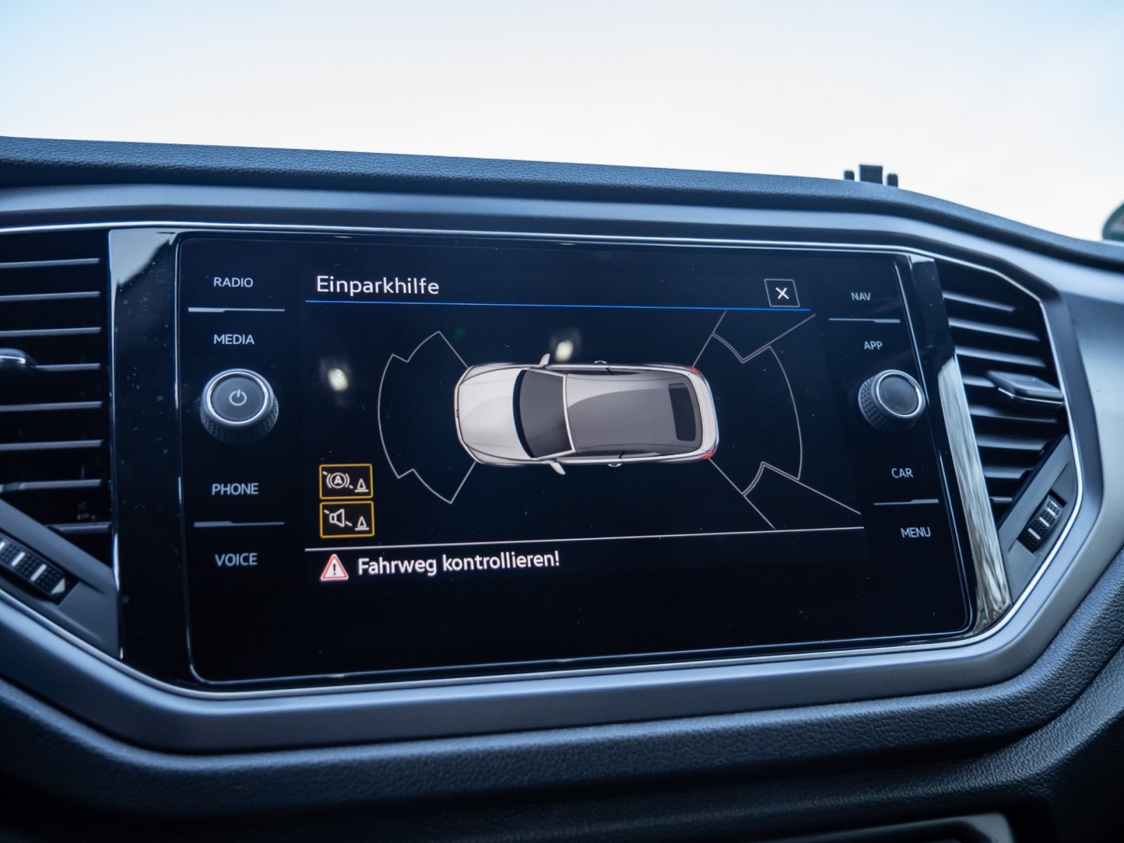 T-Roc Cabriolet R-LINE TSI DSG+ALU 19+LEDER+LED+NAVI+ACC+SPORTFAHRWERK+APP CONNECT+KLIMA