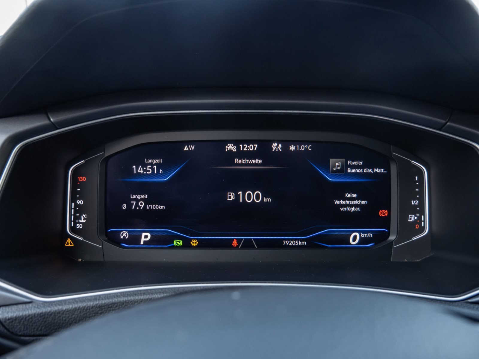 T-Roc Cabriolet R-LINE TSI DSG+ALU 19+LEDER+LED+NAVI+ACC+SPORTFAHRWERK+APP CONNECT+KLIMA