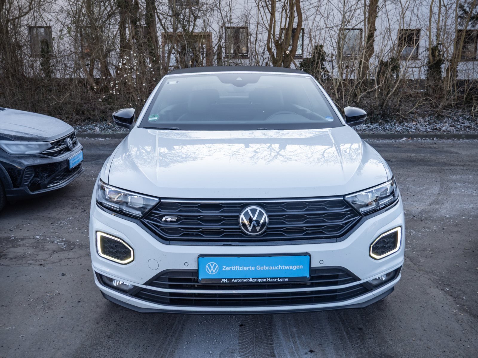 T-Roc Cabriolet R-LINE TSI DSG+ALU 19+LEDER+LED+NAVI+ACC+SPORTFAHRWERK+APP CONNECT+KLIMA