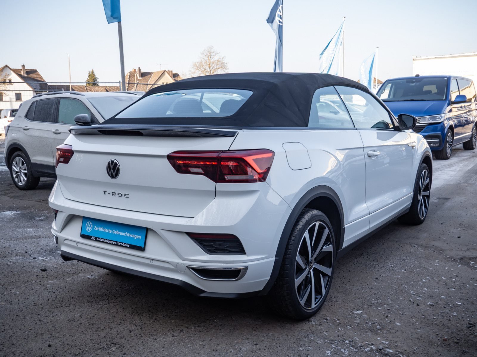 T-Roc Cabriolet R-LINE TSI DSG+ALU 19+LEDER+LED+NAVI+ACC+SPORTFAHRWERK+APP CONNECT+KLIMA