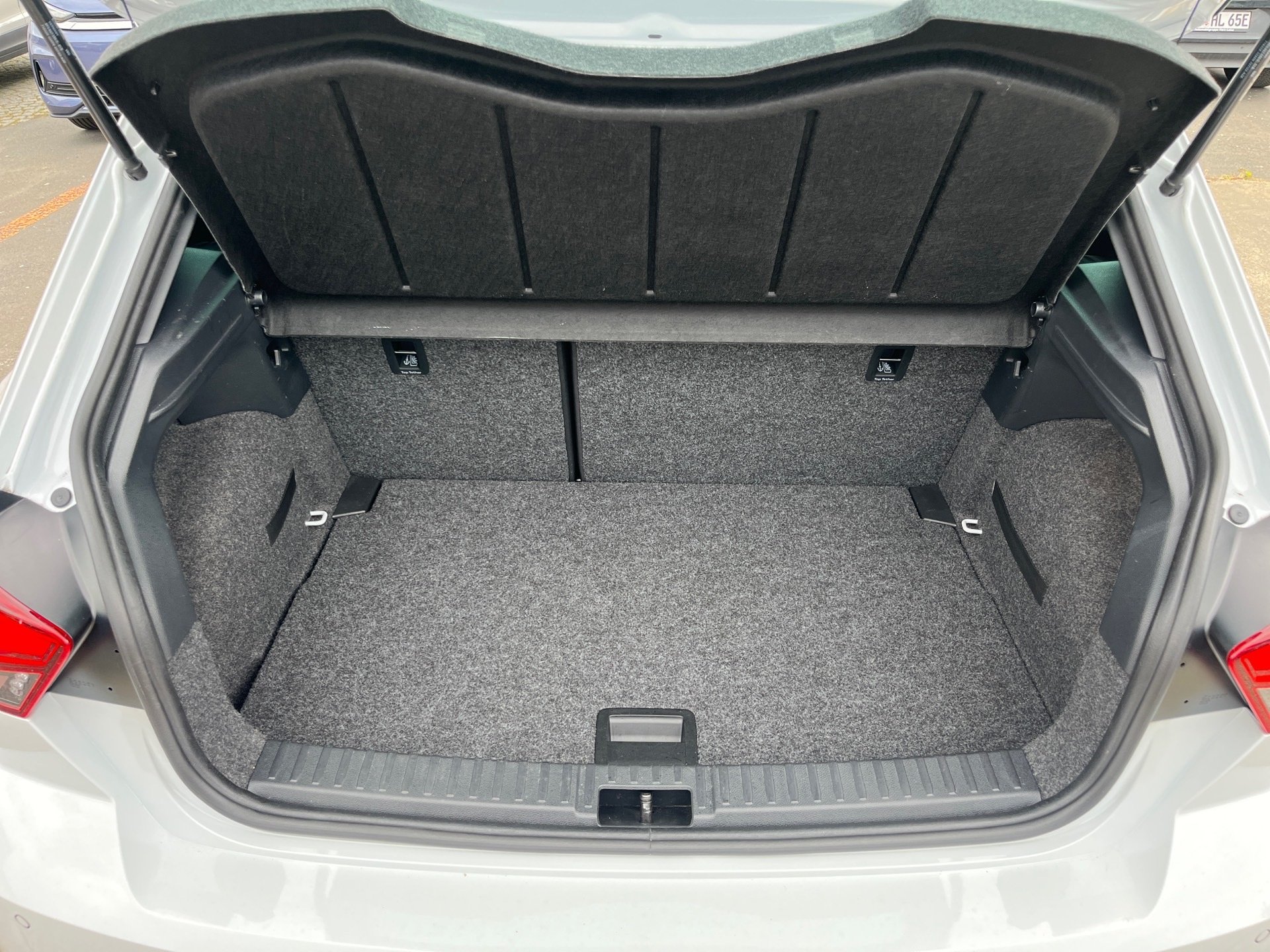 Ibiza FR PRO BLACK EDITION TSI+ALU 18+RÜCKFAHRKAMERA+NAVI+LED+STAUASSISTENT+KL