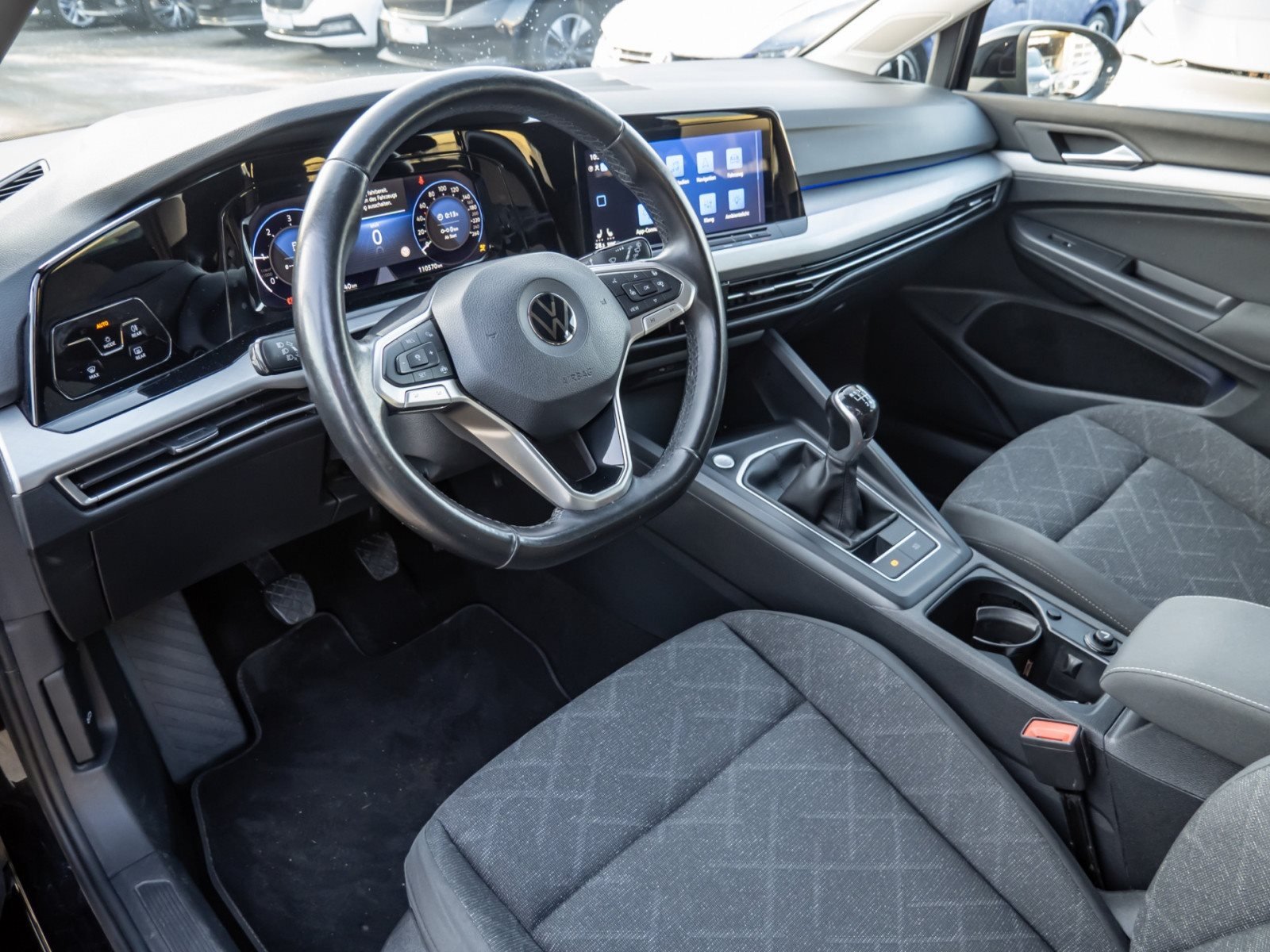 Golf VIII Variant LIFE TDI+NAVI+KLIMA+SITZHEIZUNG+LED+SIDE ASSIST+APP CONNECT+WINTER PAKET