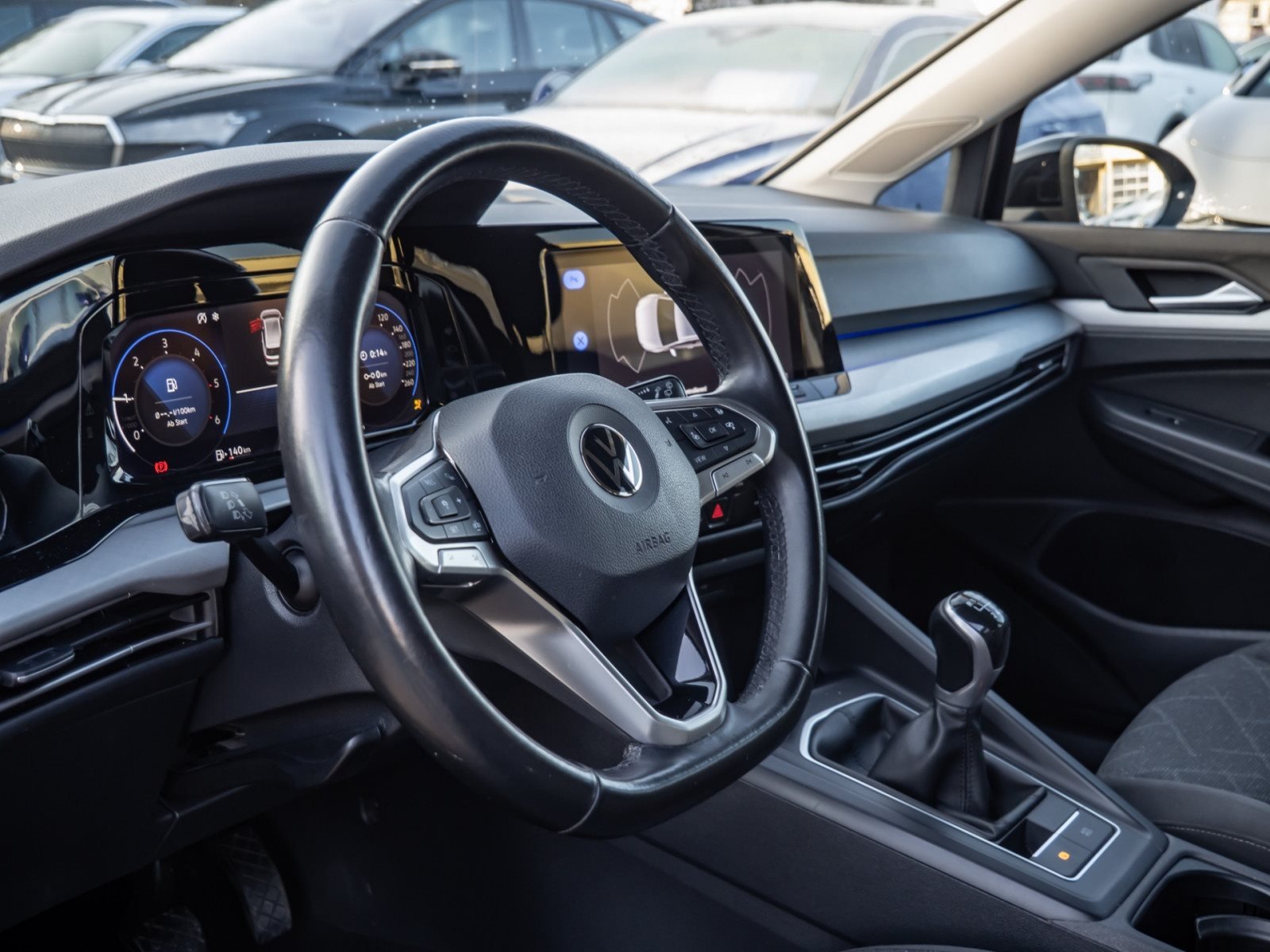 Golf VIII Variant LIFE TDI+NAVI+KLIMA+SITZHEIZUNG+LED+SIDE ASSIST+APP CONNECT+WINTER PAKET