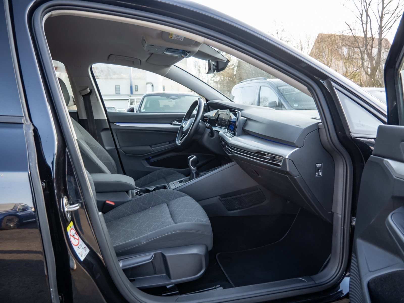 Golf VIII Variant LIFE TDI+NAVI+KLIMA+SITZHEIZUNG+LED+SIDE ASSIST+APP CONNECT+WINTER PAKET