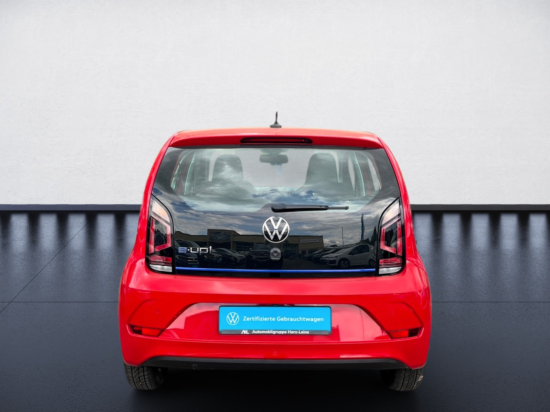 e-up! MOVE+RÜCKFAHRKAMERA++KOMFORTPAKET+EINPARKHILFE+KLIMA+RADIO+USB+REGENSENSOR