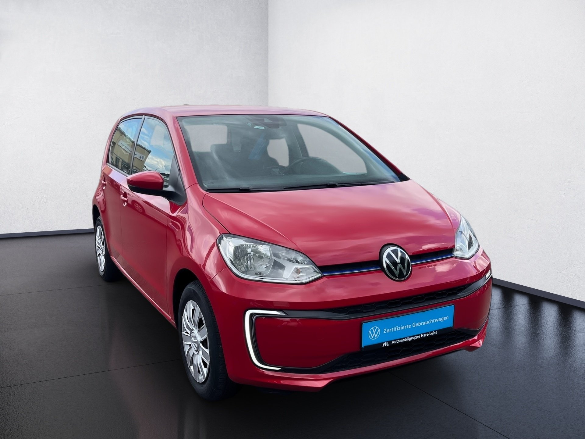 e-up! MOVE+RÜCKFAHRKAMERA++KOMFORTPAKET+EINPARKHILFE+KLIMA+RADIO+USB+REGENSENSOR