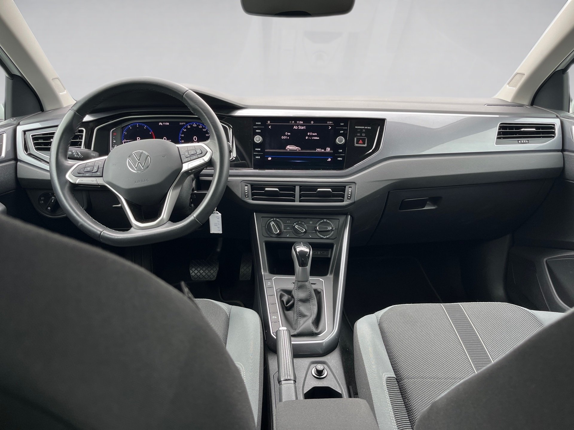 Polo STYLE TSI DSG+ALU 15+TRAVEL ASSIST+ACC+EINPARKHILFE+LED-MATRIX+APPCONNEC