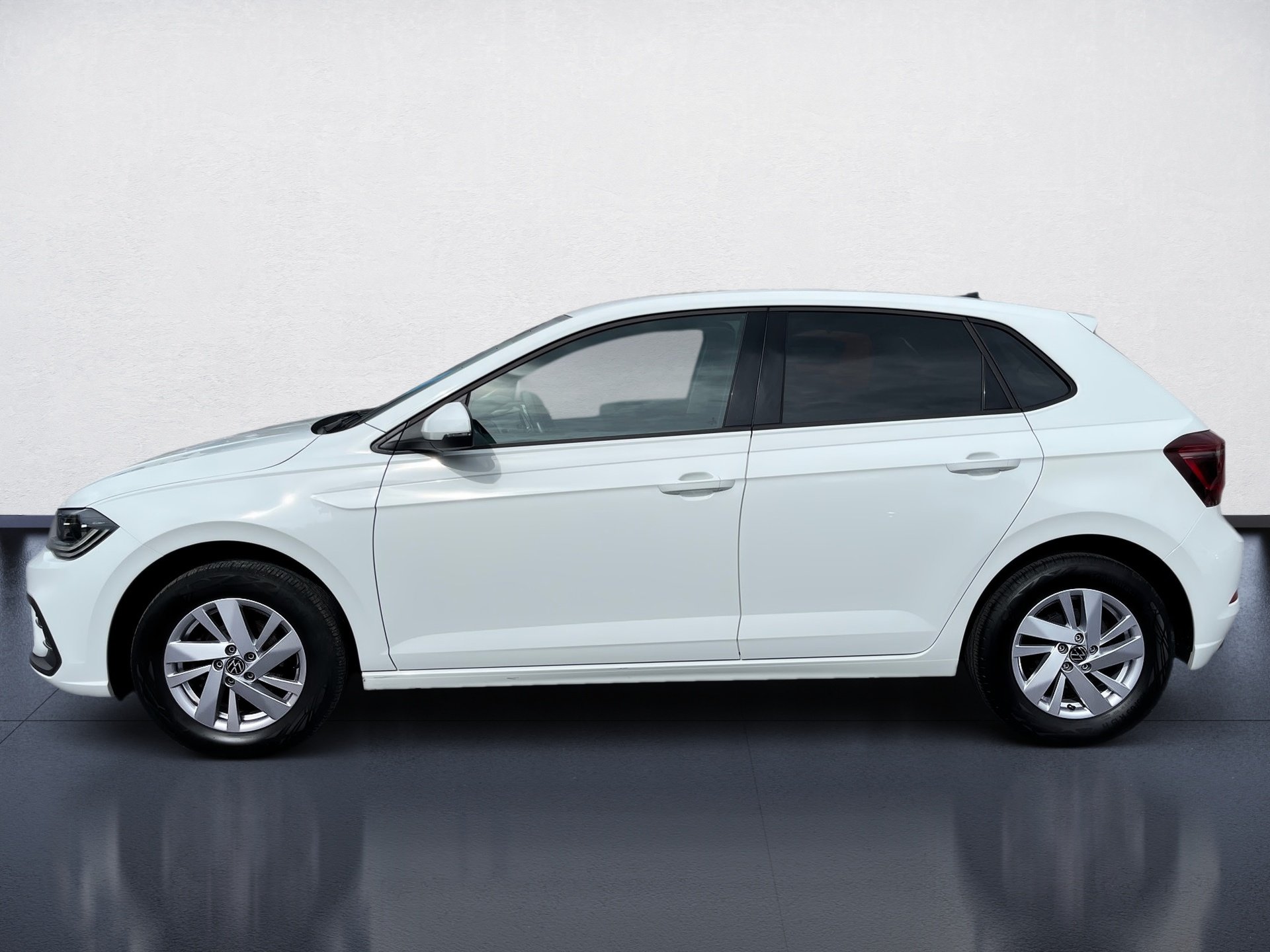 Polo STYLE TSI DSG+ALU 15+TRAVEL ASSIST+ACC+EINPARKHILFE+LED-MATRIX+APPCONNEC