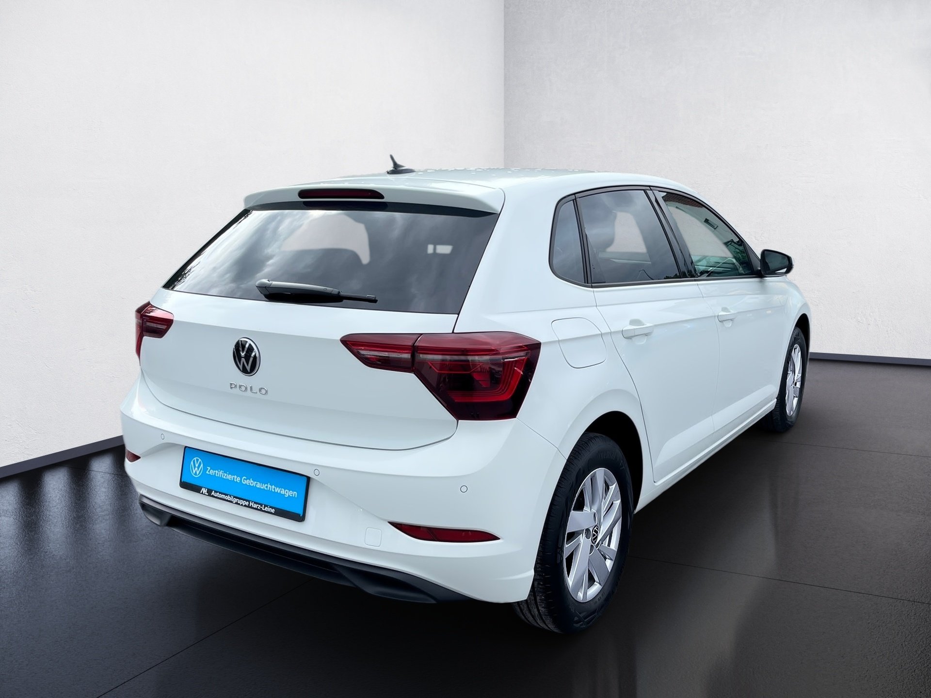 Polo STYLE TSI DSG+ALU 15+TRAVEL ASSIST+ACC+EINPARKHILFE+LED-MATRIX+APPCONNEC