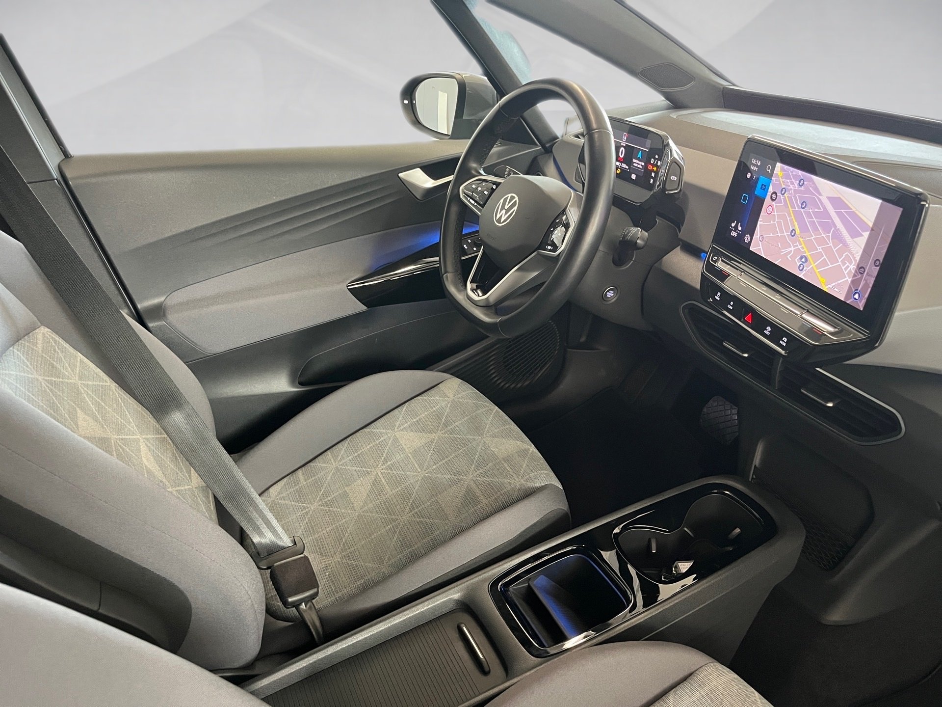 ID.3 PRO PERFORMANCE ALU 18+NAVI PRO+WÄRMEPUMPE+LED+EINPARKHILFE+APP CONNECT