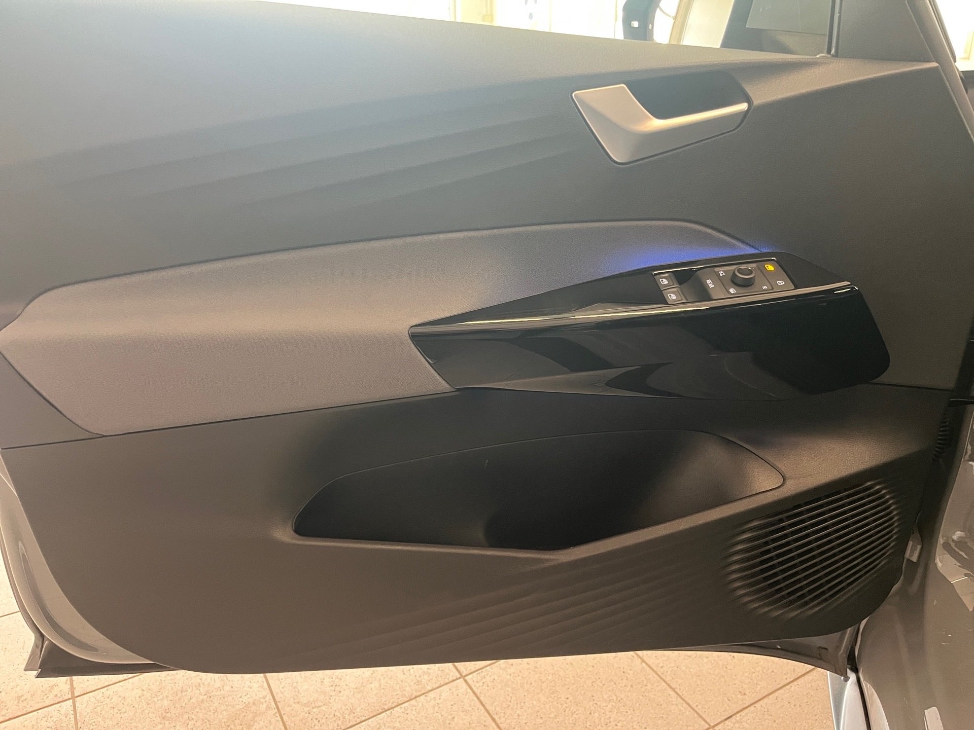 ID.3 PRO PERFORMANCE ALU 18+NAVI PRO+WÄRMEPUMPE+LED+EINPARKHILFE+APP CONNECT