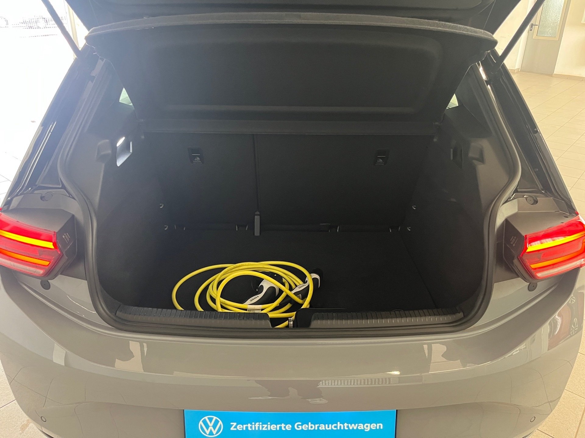 ID.3 PRO PERFORMANCE ALU 18+NAVI PRO+WÄRMEPUMPE+LED+EINPARKHILFE+APP CONNECT