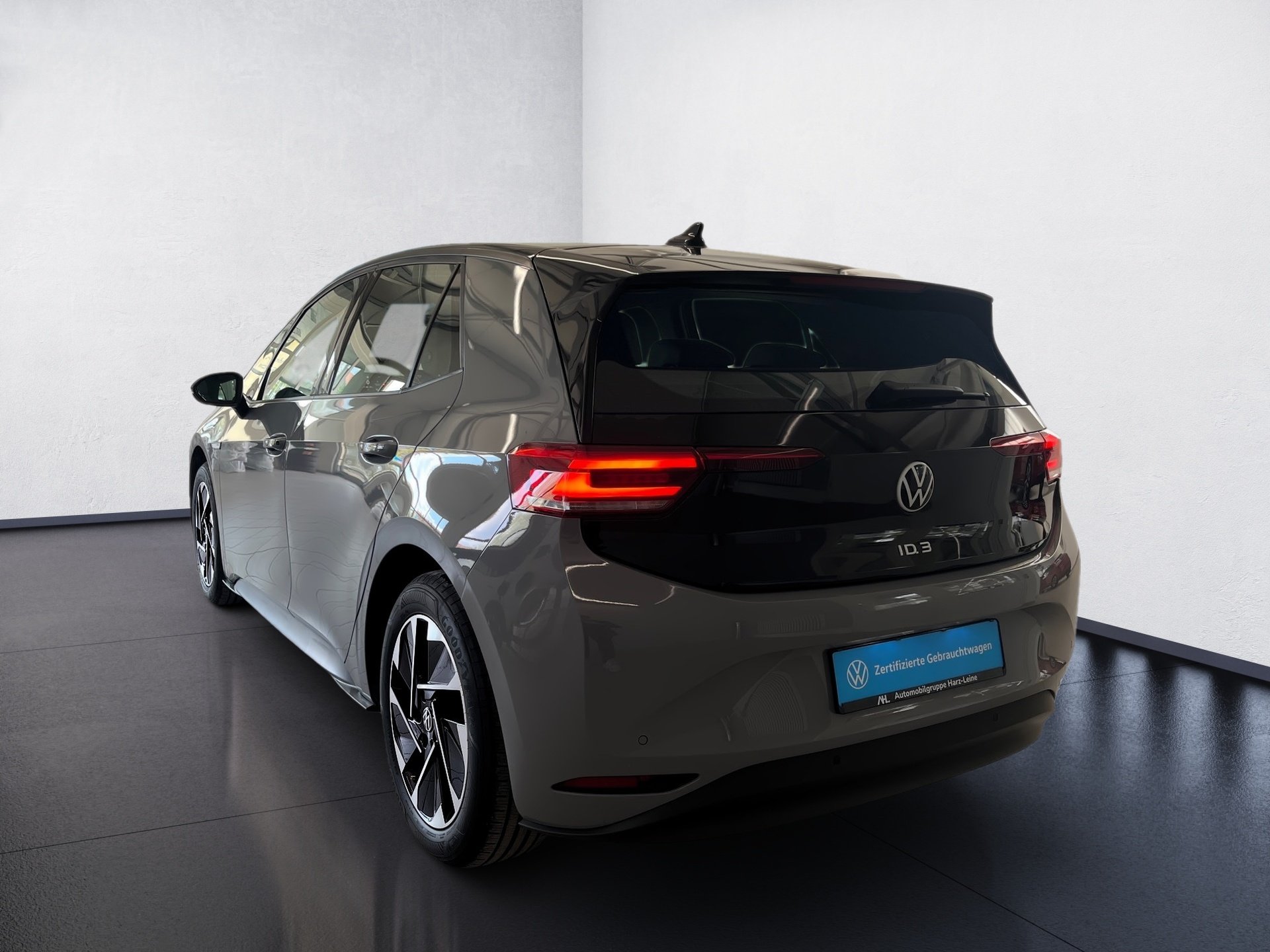 ID.3 PRO PERFORMANCE ALU 18+NAVI PRO+WÄRMEPUMPE+LED+EINPARKHILFE+APP CONNECT