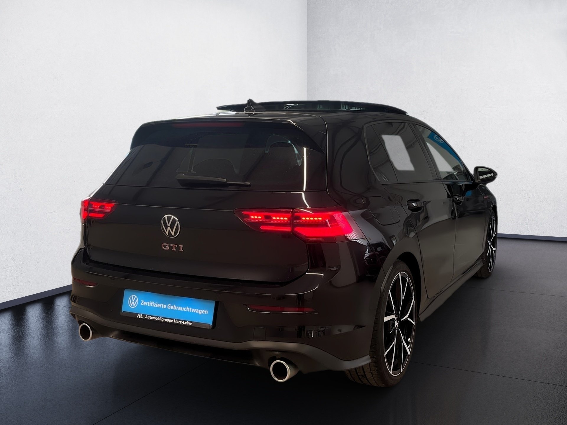 Golf VIII GTI+ALU 19+LEDER+PANO+LED-MATRIX+STANDHEIZUNG+RÜCKFAHRKAMERA+NAVI PRO