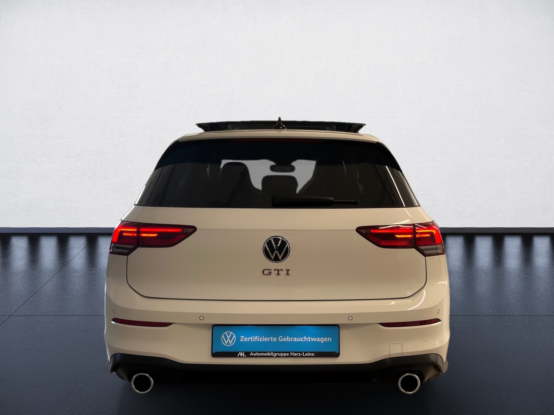 Golf VIII GTI DSG+ALU 19+PANO+RÜCKFAHRKAMERA+SPORTFAHWERK+BLACK STYLE+LED-PLUS+TRA