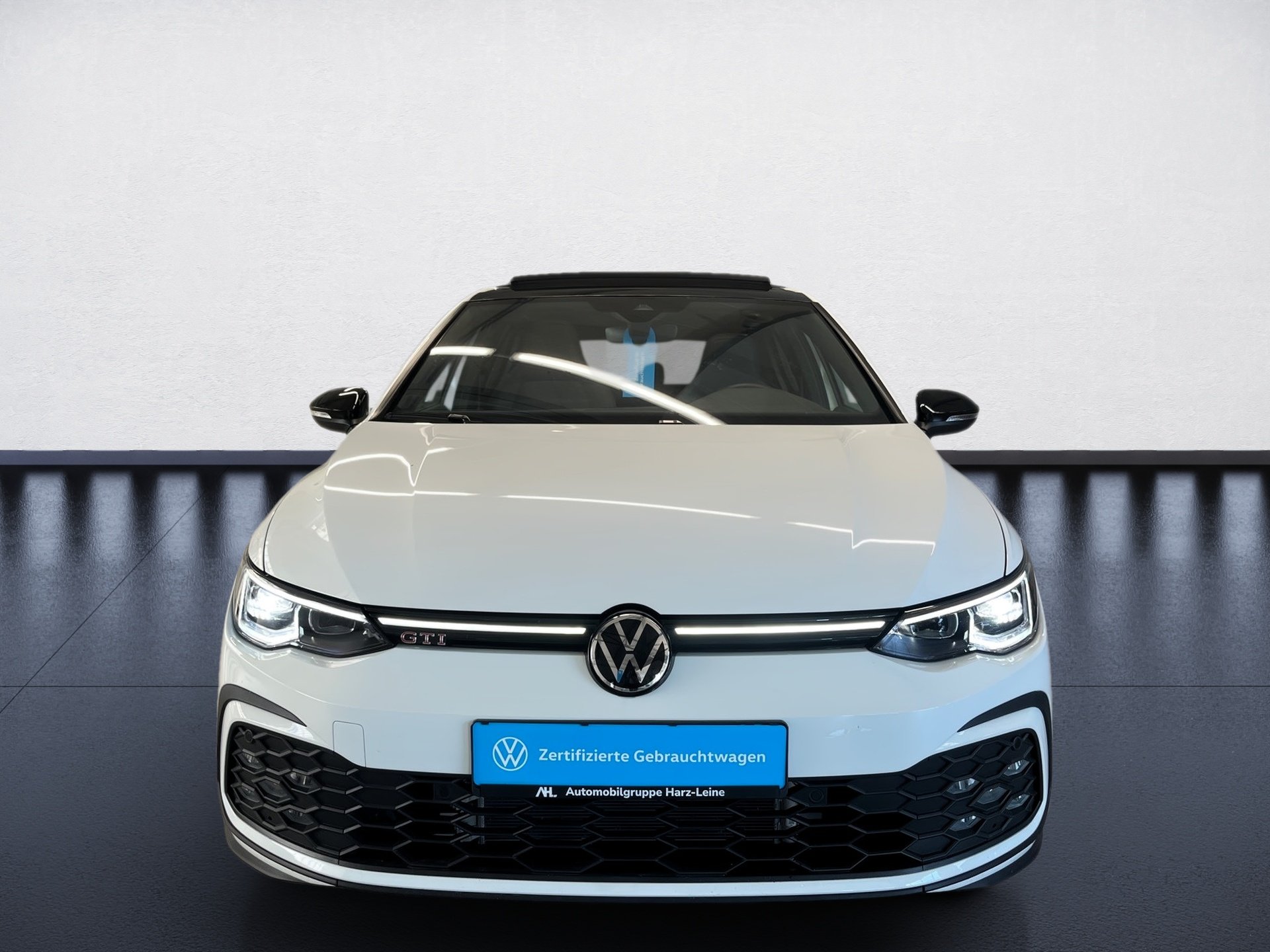 Golf VIII GTI DSG+ALU 19+PANO+RÜCKFAHRKAMERA+SPORTFAHWERK+BLACK STYLE+LED-PLUS+TRA