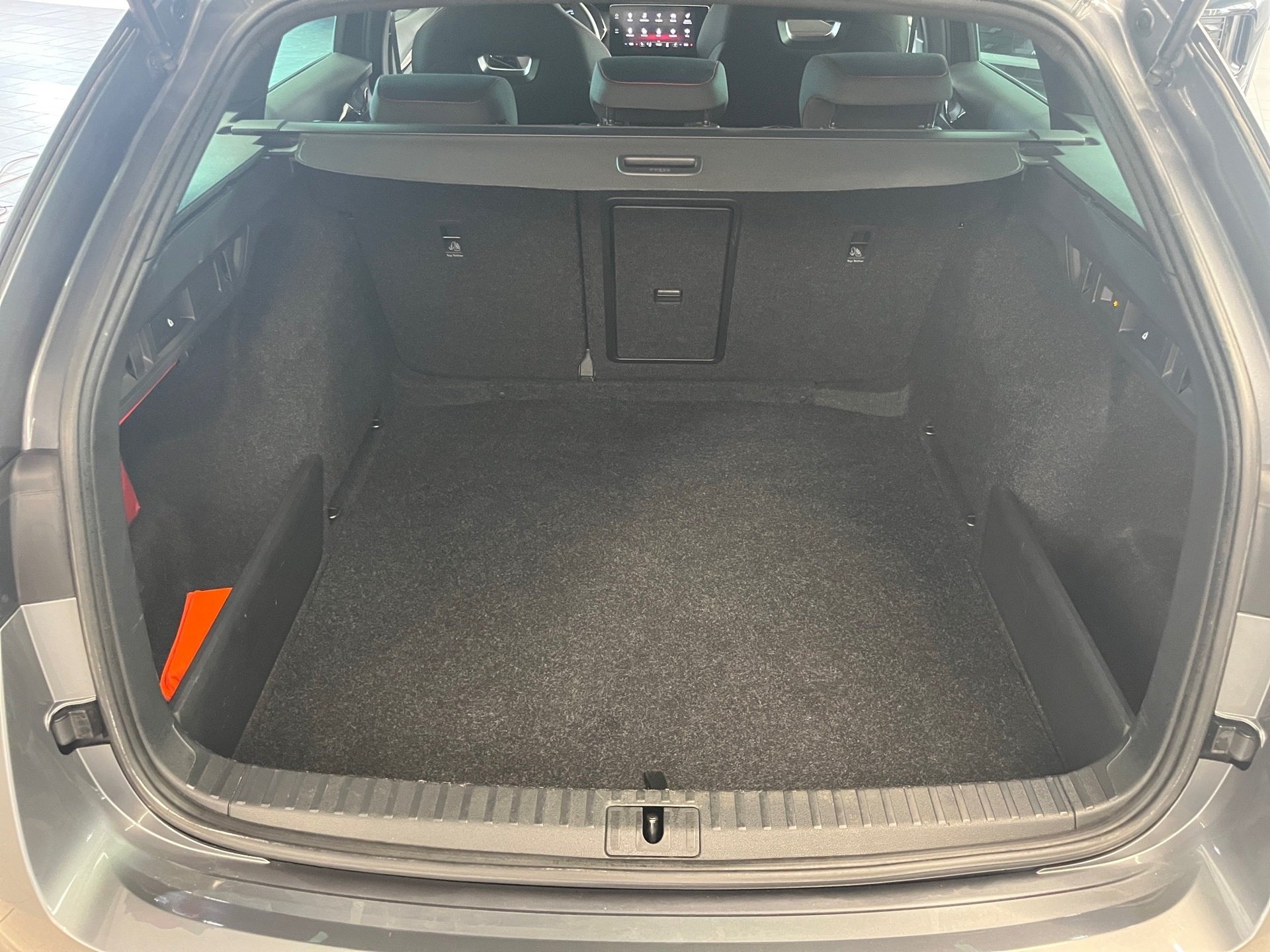 Octavia Combi RS TDI ALU 18 +KEYLESS+EINPARKHILFE+LED+ACC+HUD+AHK+