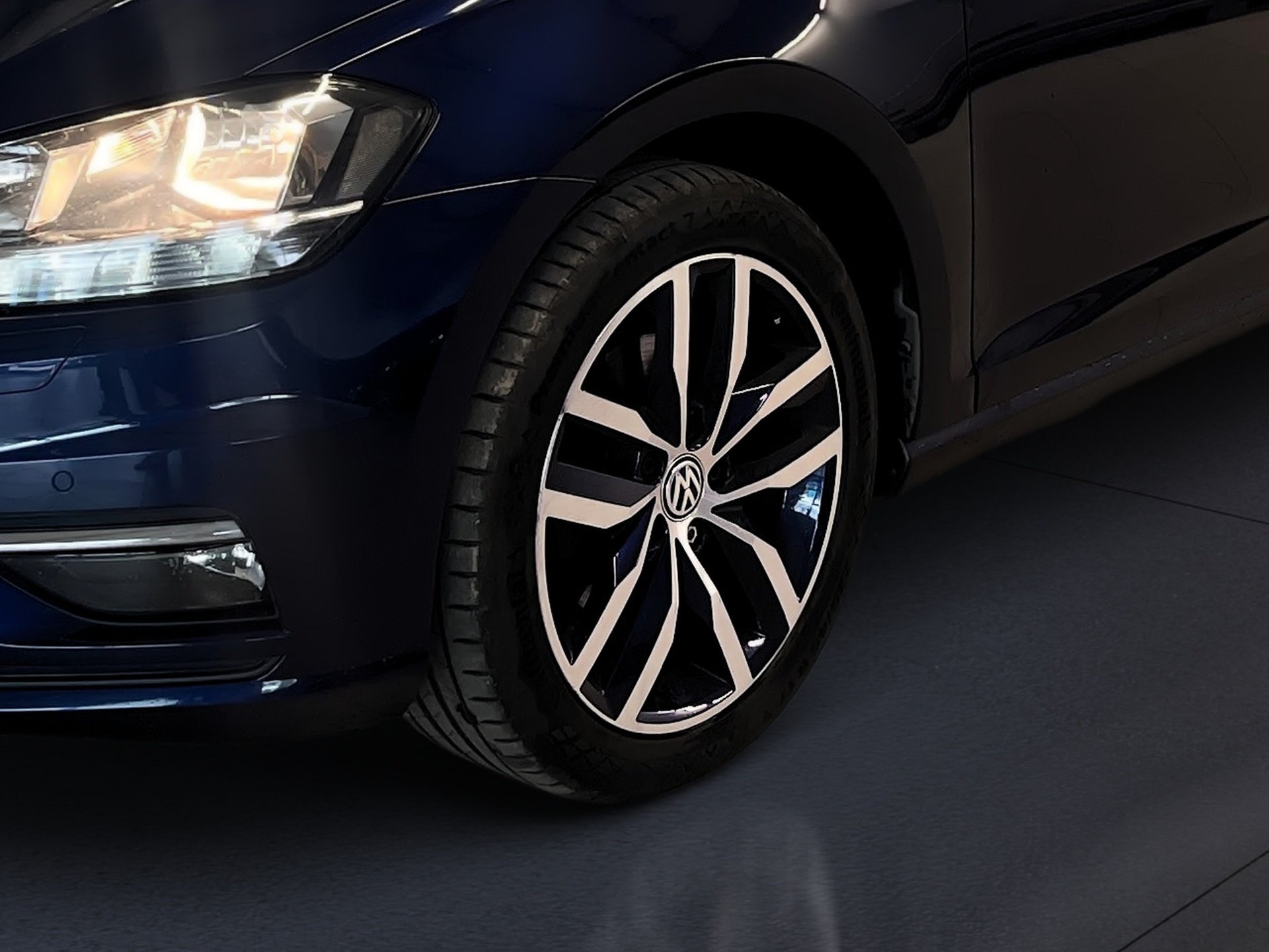 Golf VII JOIN TDI+ALU 17+ACC+NAVI+EINPARKHILFE+KLIMA+AUSPARKASSISTENT+SIDE ASSIST