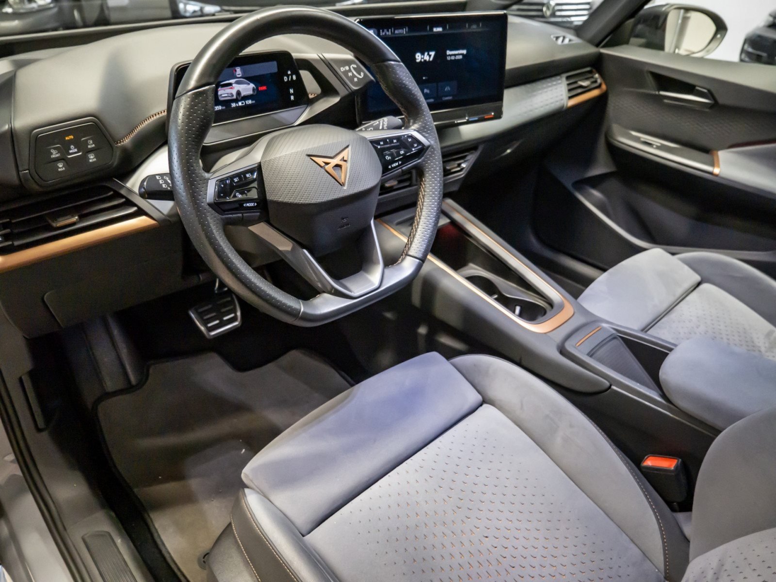 Born ALU 19+DCC+PANO+360° KAMERA+AR HUD+KEYLESS+BEATS AUDIO+TECH M+KLIMA+NAVI