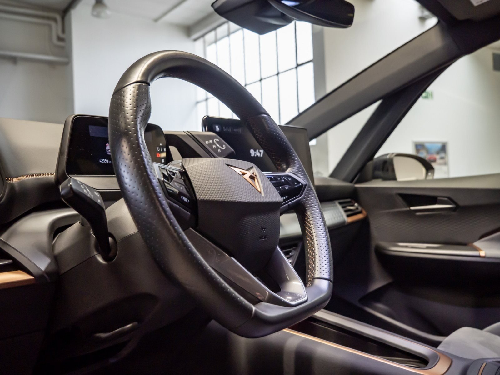 Born ALU 19+DCC+PANO+360° KAMERA+AR HUD+KEYLESS+BEATS AUDIO+TECH M+KLIMA+NAVI