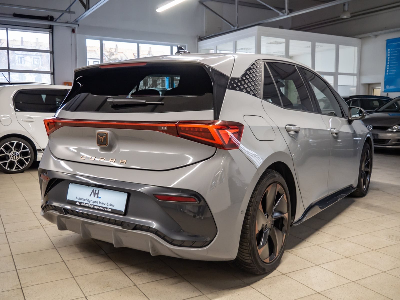 Born ALU 19+DCC+PANO+360° KAMERA+AR HUD+KEYLESS+BEATS AUDIO+TECH M+KLIMA+NAVI