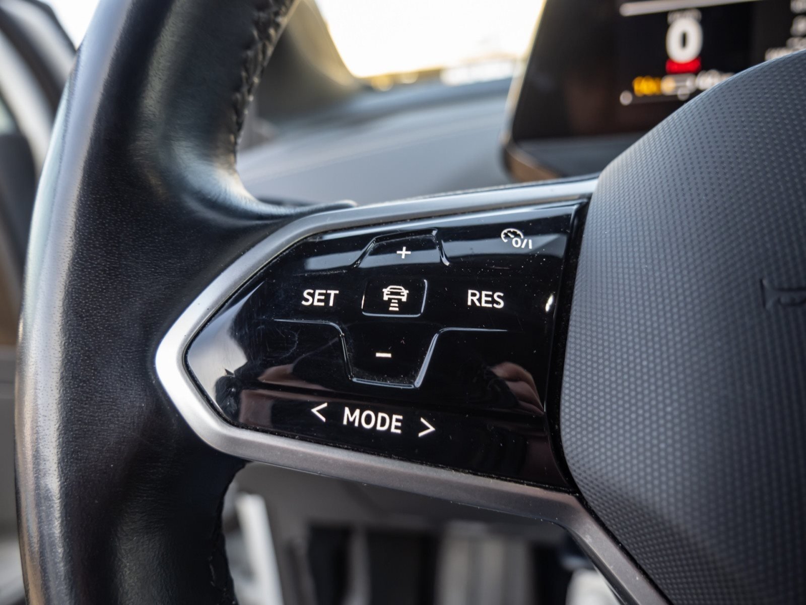 ID.5 PRO PERFORMANCE+ALU 21+AHK+LED-MATRIX+360°KAMERA+TRAVEL ASSIST+SPORTPAKE