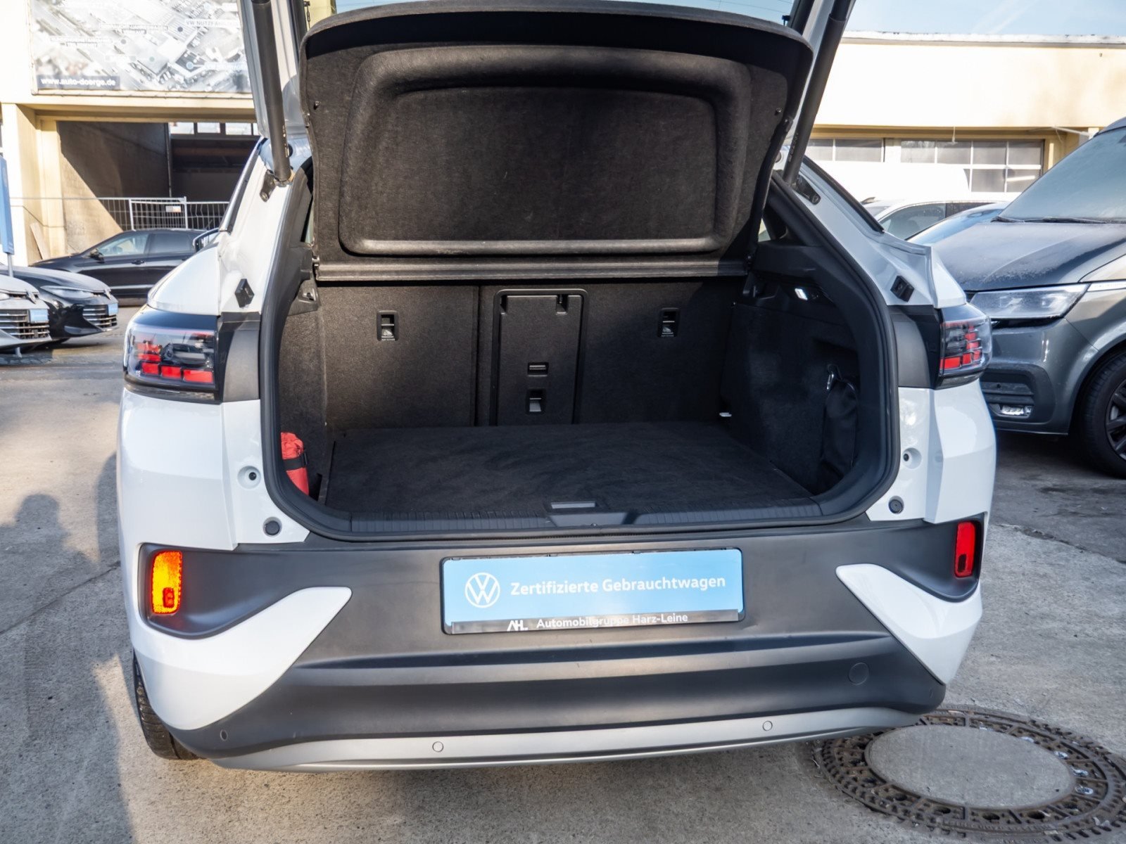 ID.5 PRO PERFORMANCE+ALU 21+AHK+LED-MATRIX+360°KAMERA+TRAVEL ASSIST+SPORTPAKE