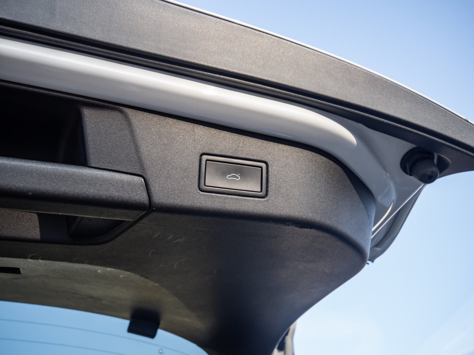 ID.5 PRO PERFORMANCE+ALU 21+AHK+LED-MATRIX+360°KAMERA+TRAVEL ASSIST+SPORTPAKE