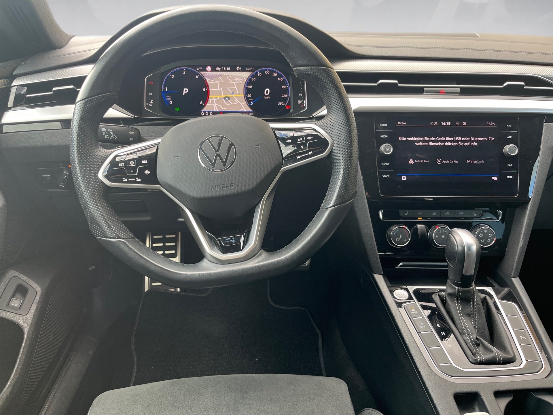 Arteon Shootingbrake R-LINE TDI DSG+AHK+ALU 18+RÜCKFAHRKAMERA+LED+APP CONNECT+ELK HECKKLAPPE