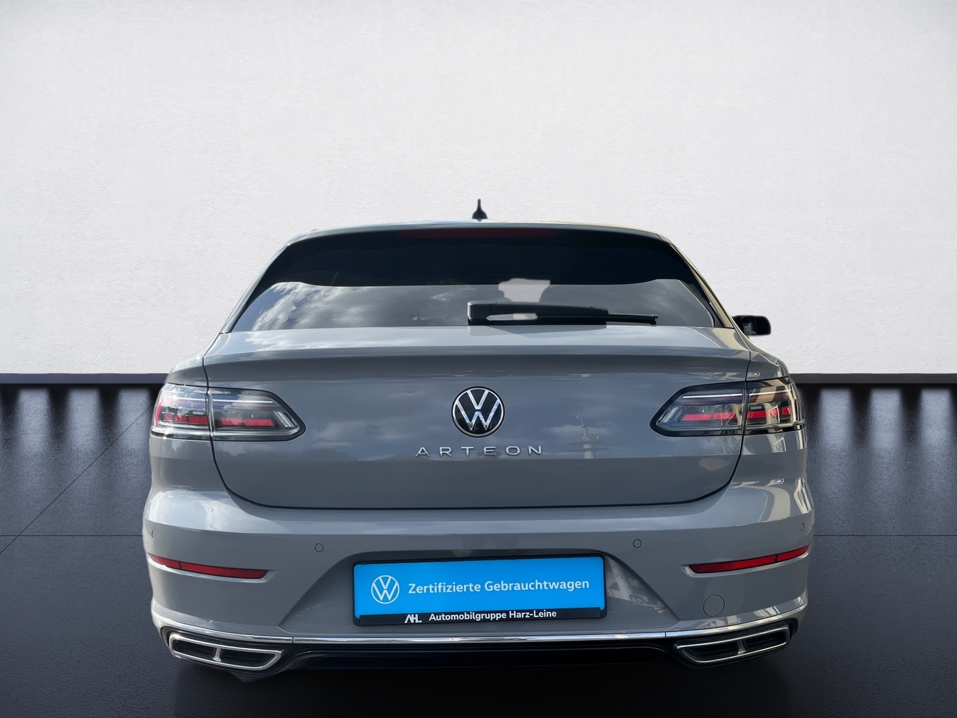 Arteon Shootingbrake R-LINE TDI DSG+AHK+ALU 18+RÜCKFAHRKAMERA+LED+APP CONNECT+ELK HECKKLAPPE