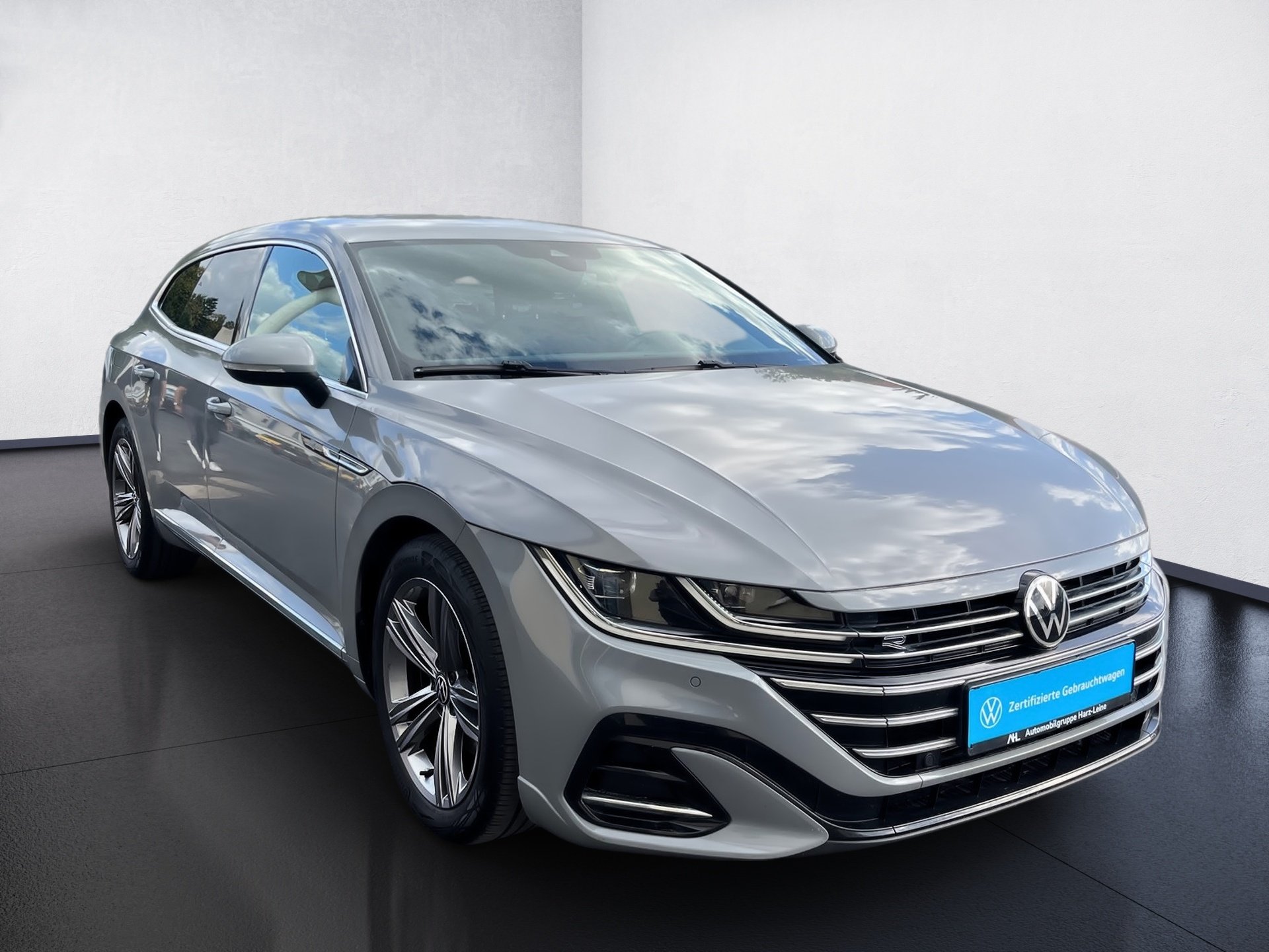 Arteon Shootingbrake R-LINE TDI DSG+AHK+ALU 18+RÜCKFAHRKAMERA+LED+APP CONNECT+ELK HECKKLAPPE