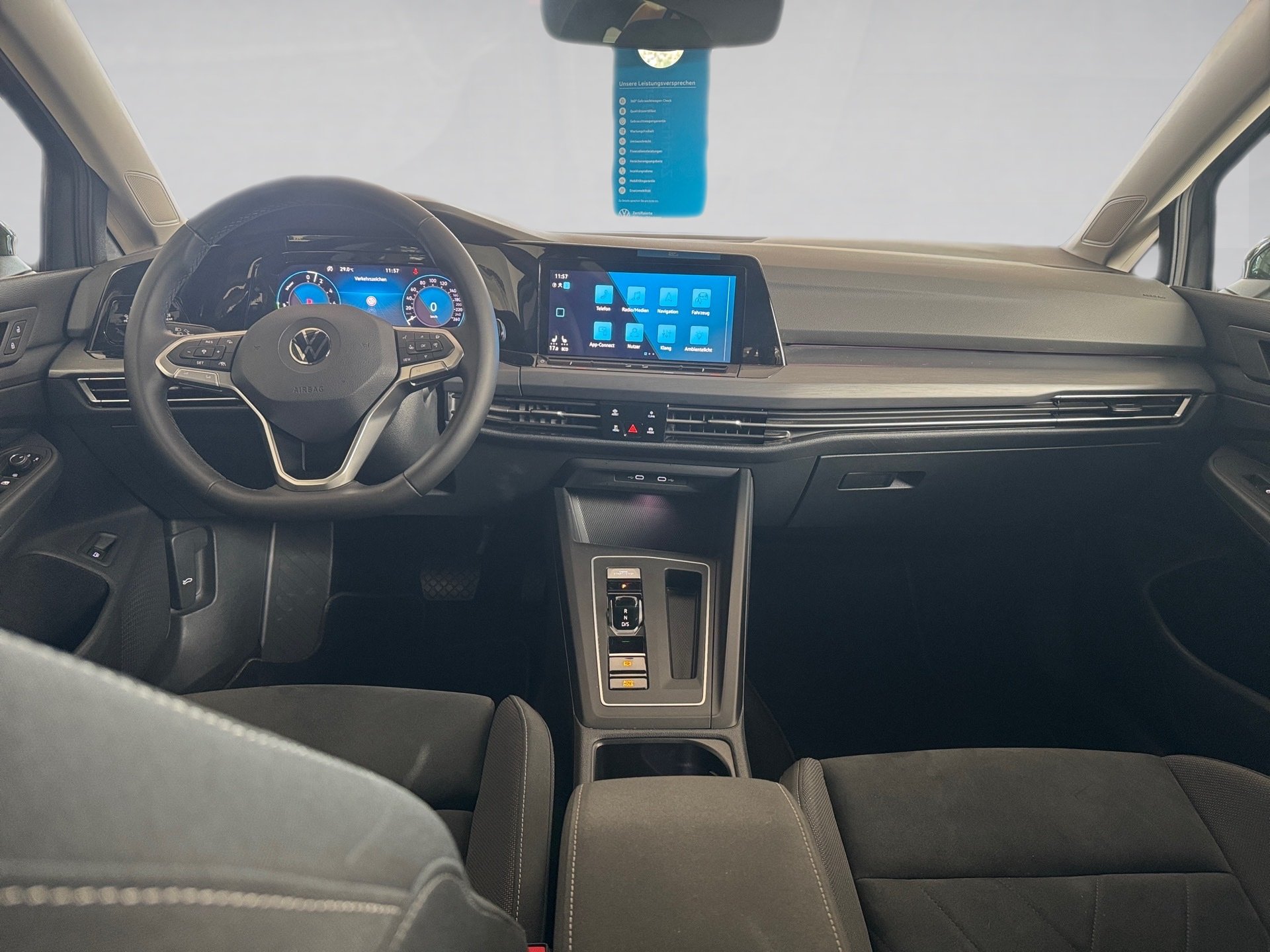 Golf VIII STYLE eHybrid DSG+ALU 16+APP CONNECT+TRAVEL ASSIST+ACC+LED+EINPARKHILFE