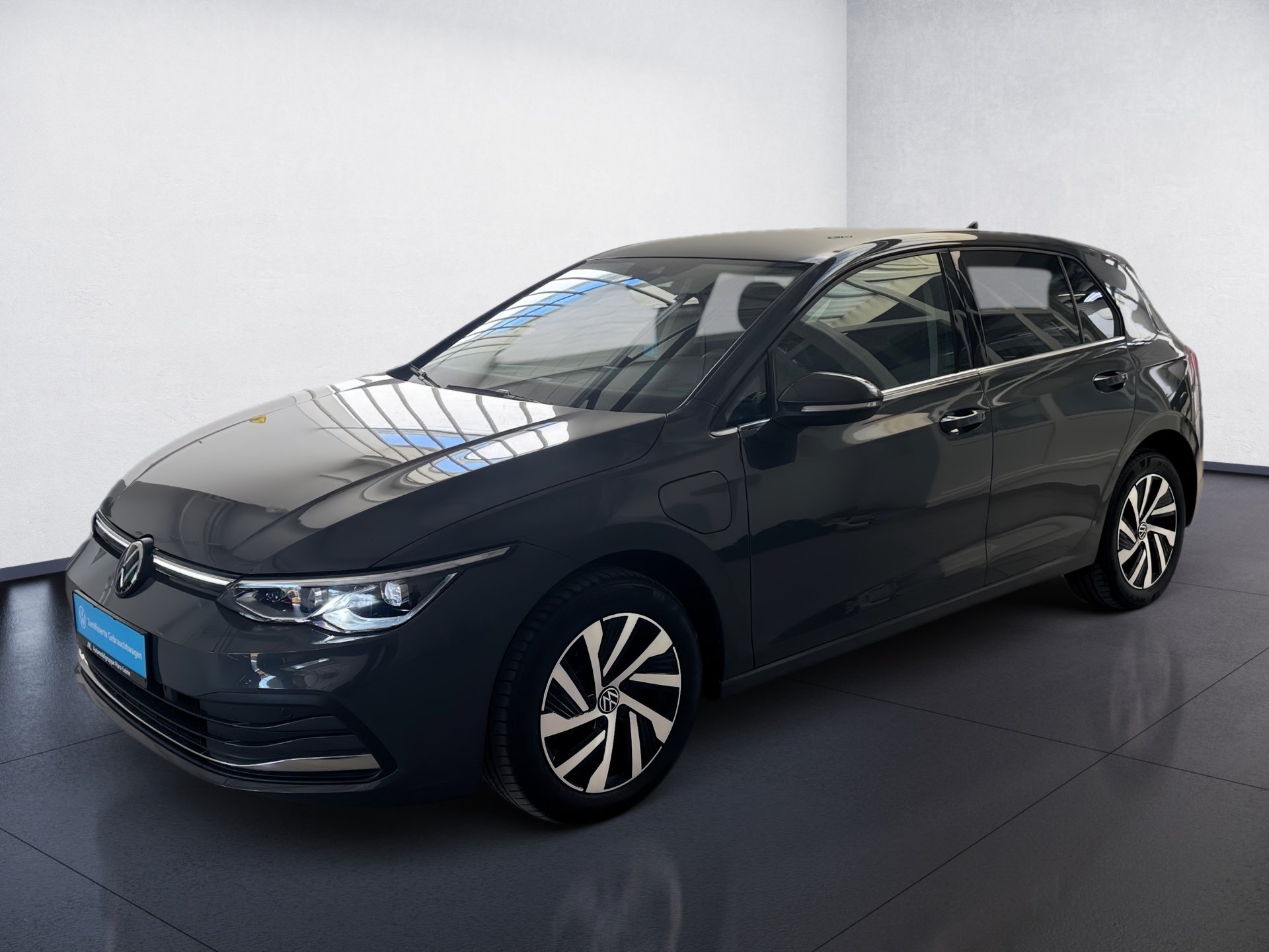 Golf VIII STYLE eHybrid DSG+ALU 16+APP CONNECT+TRAVEL ASSIST+ACC+LED+EINPARKHILFE